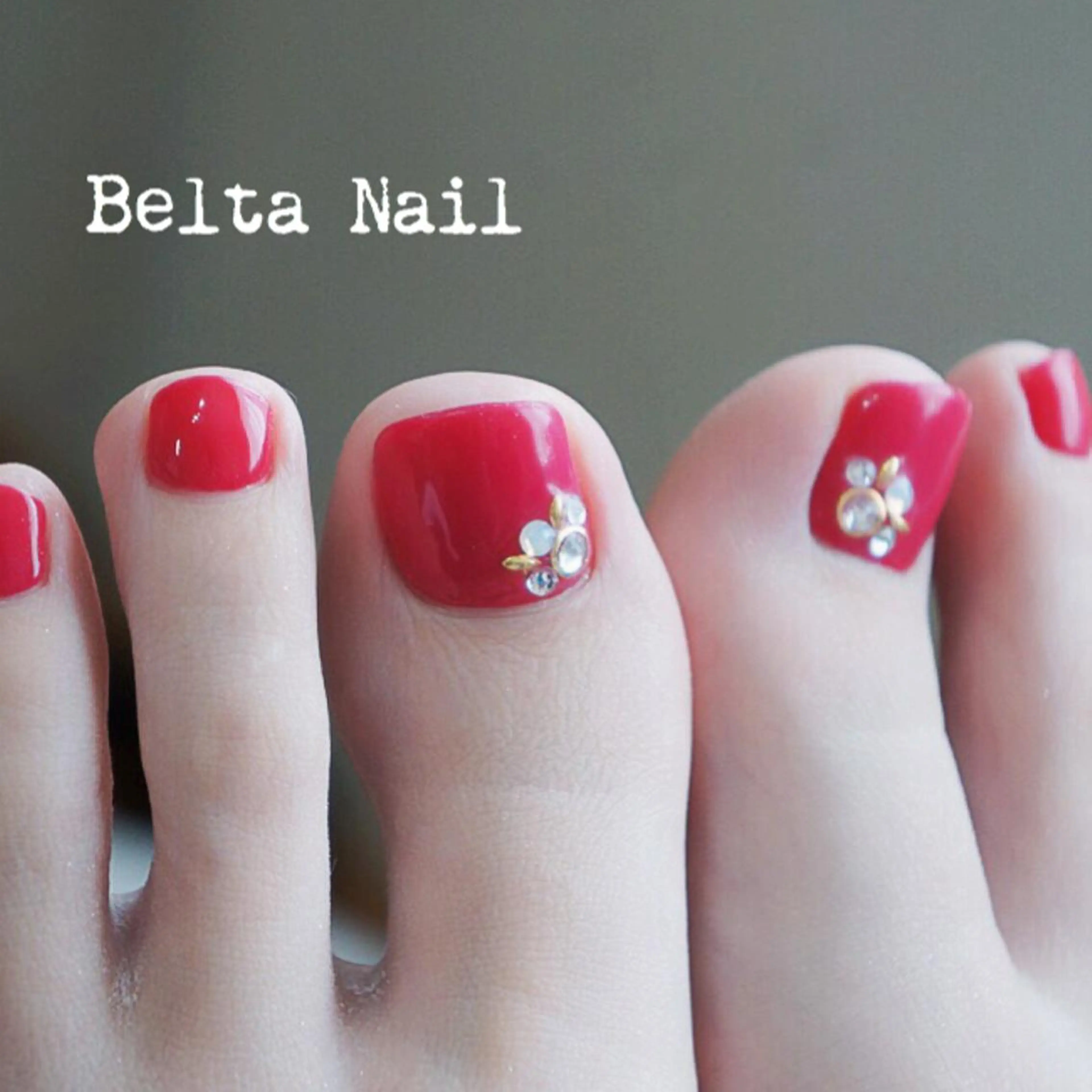 ネイル 赤色 シンプルネイル BELTA NAILのネイルデザイン