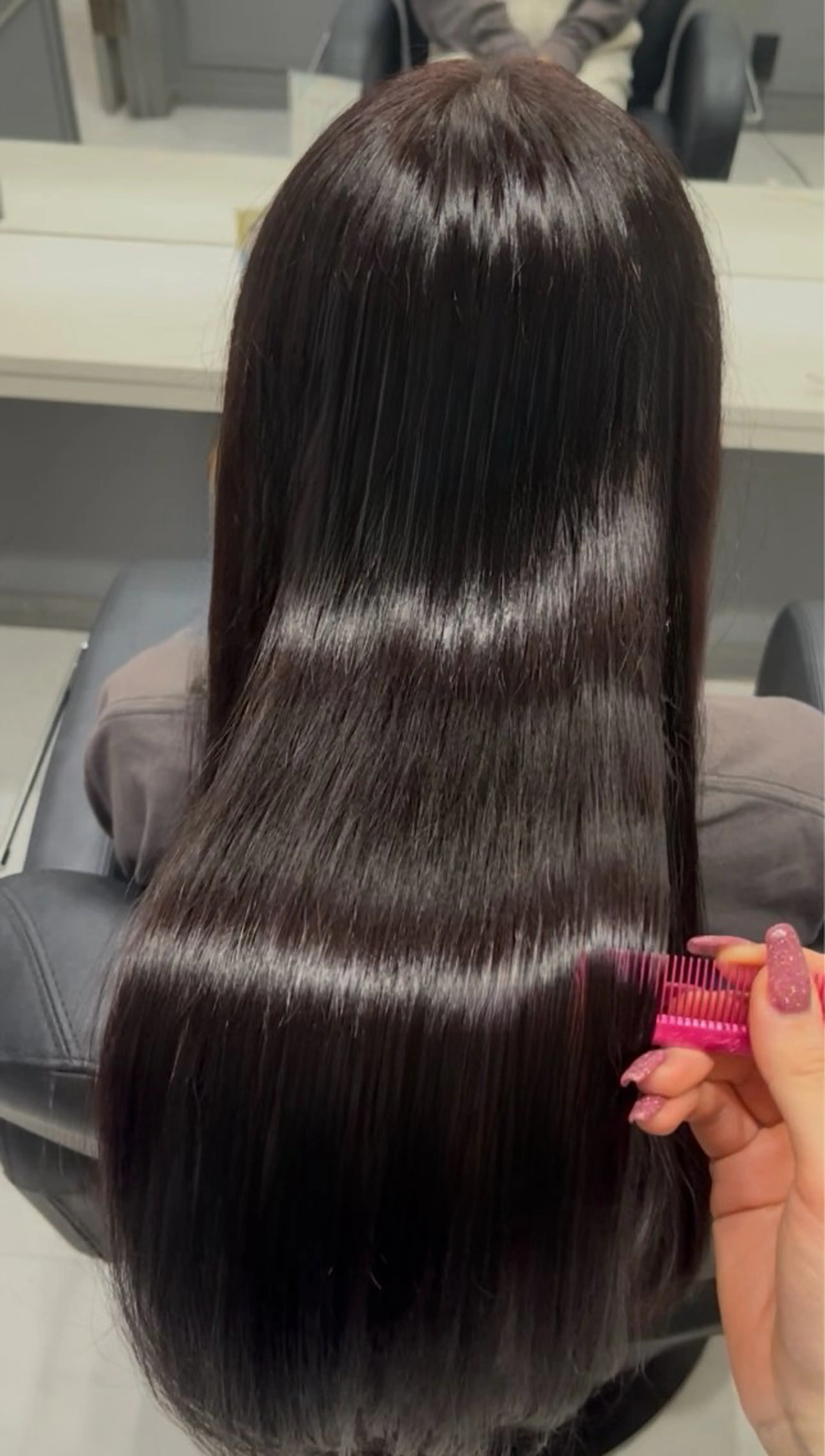 セミロング カラー ヘアカラー トリートメント 🦋REISA🦋 エクステ×ハイトーンのヘアスタイル