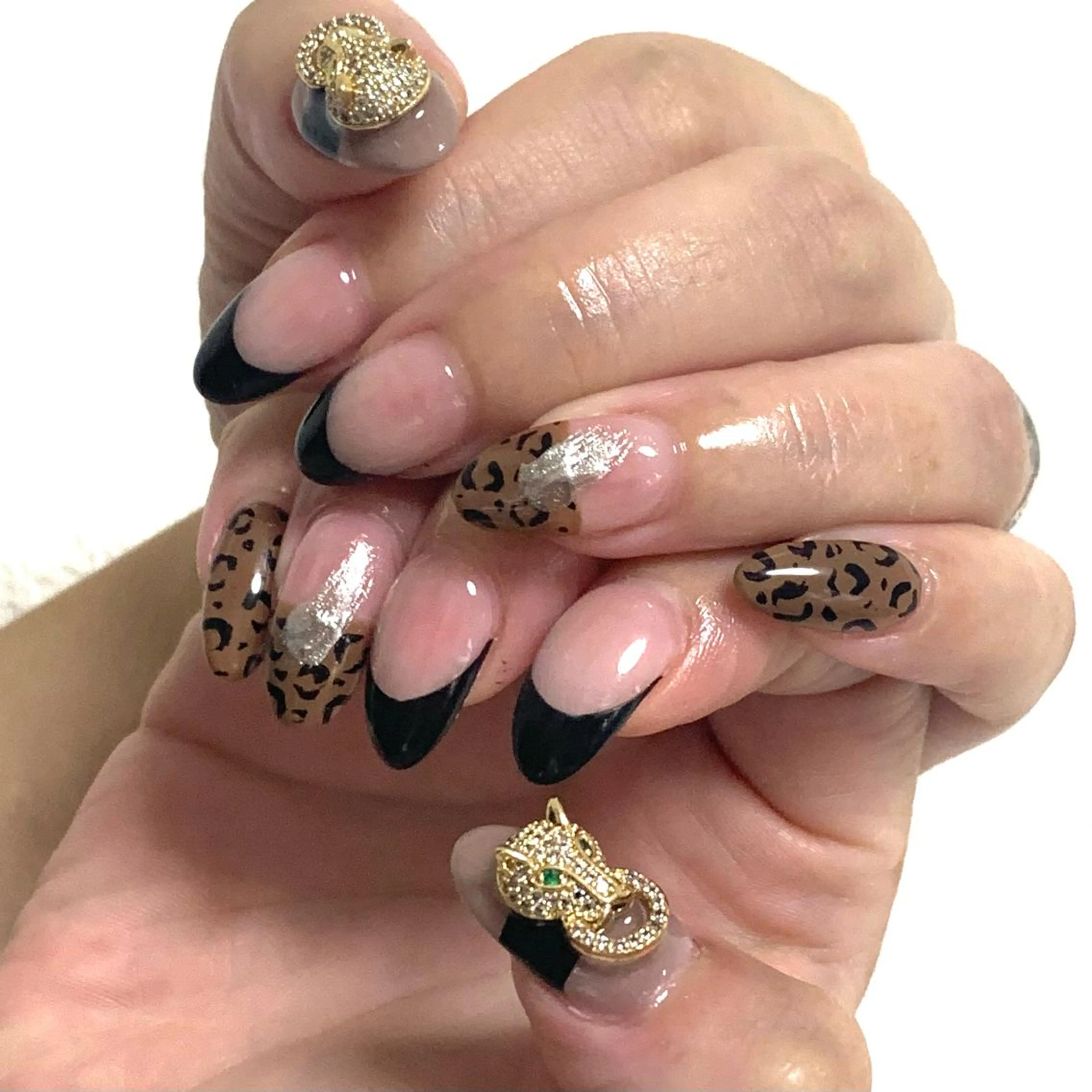 ネイル 持ち込み ハンドネイル καρδιά -ｶﾙﾃﾞｨｱ-のネイルデザイン