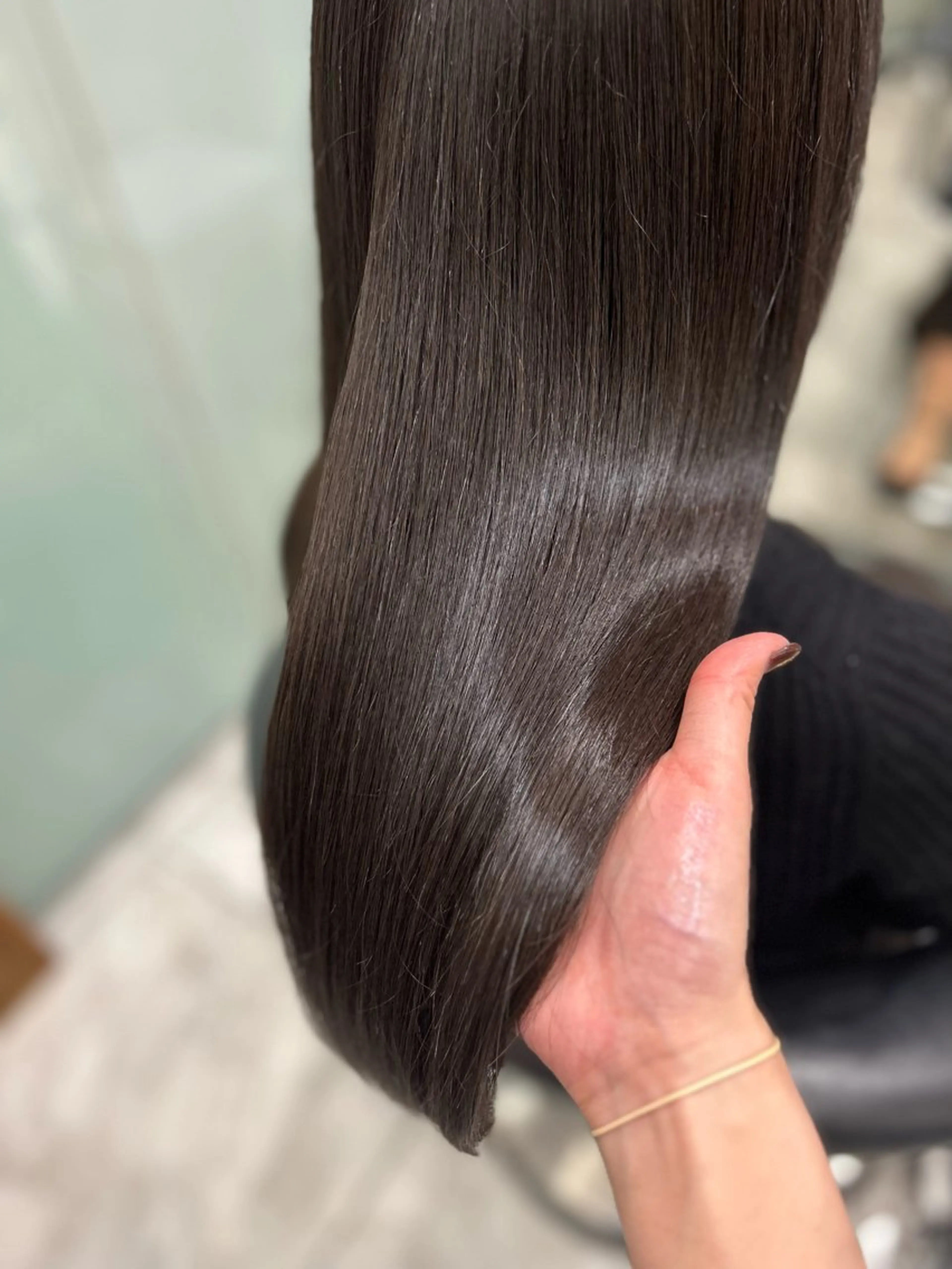 ミディアム カラー ヘアカラー トリートメント コテ巻き風パーマ✨ 韓国ヘア🤎近下菜央のヘアスタイル