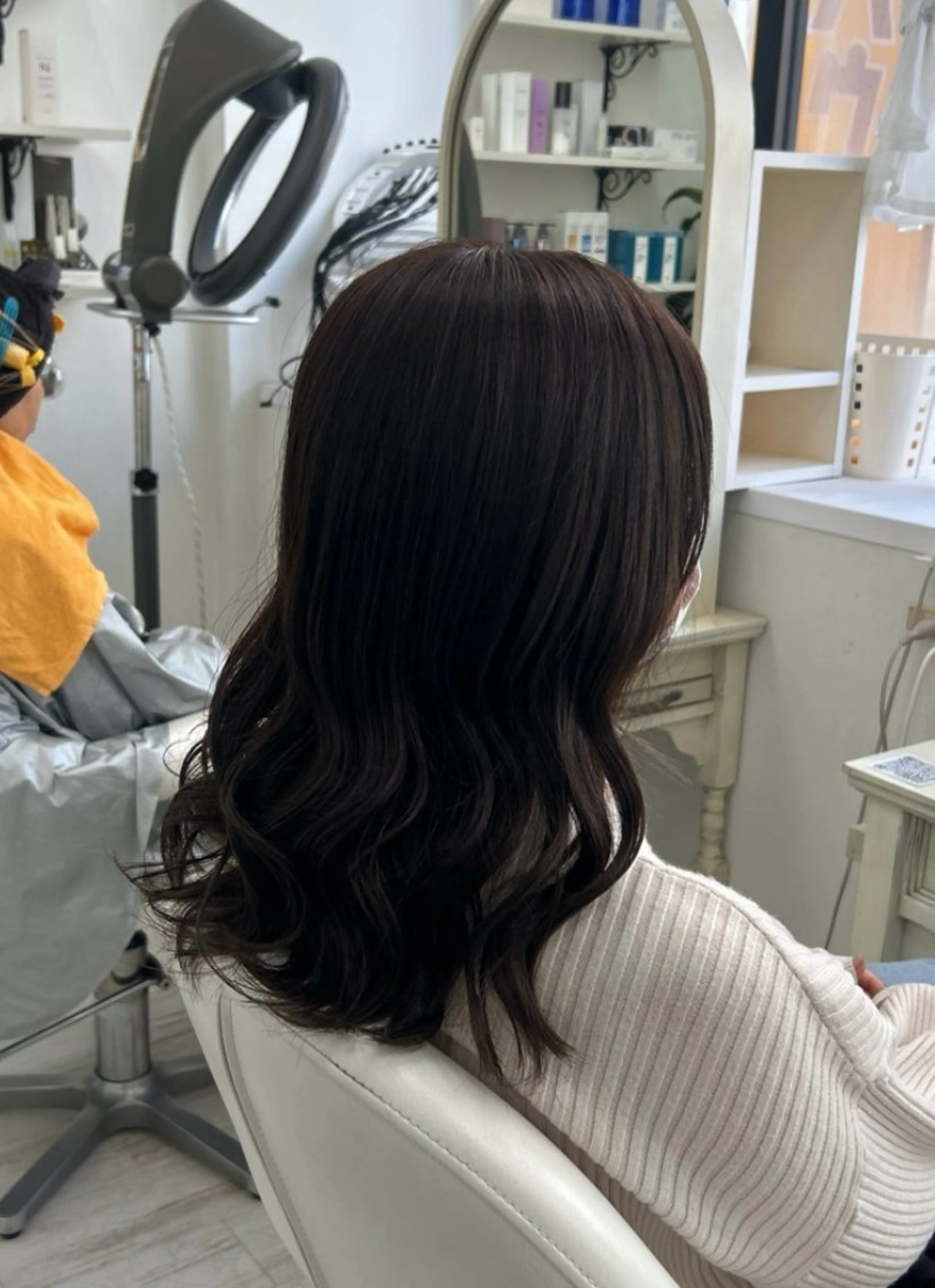 セミロング カラー 小川 夏花のヘアスタイル
