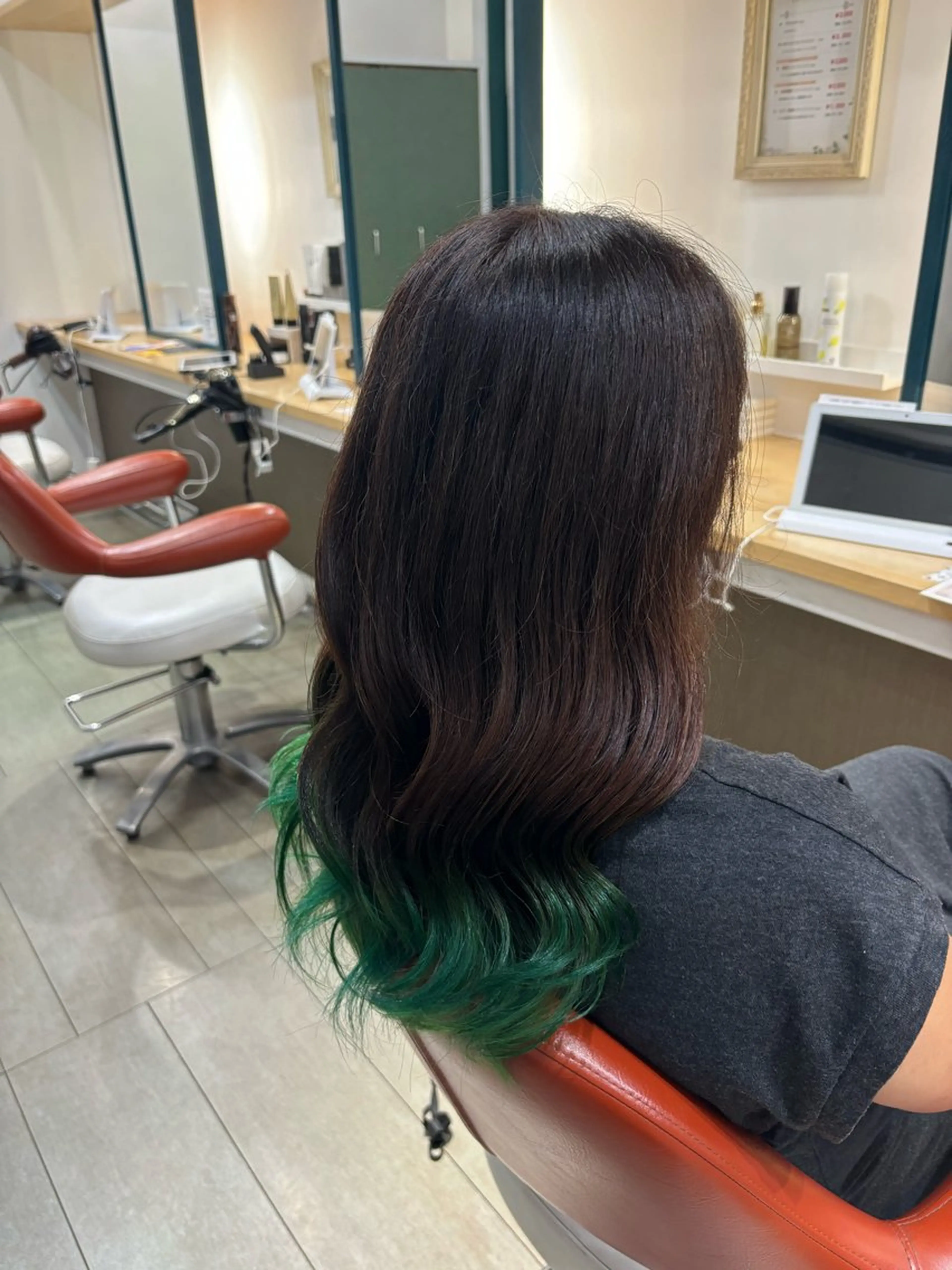 ロング L-blossom  北上尾店所属・飯岡 セナのヘアスタイル