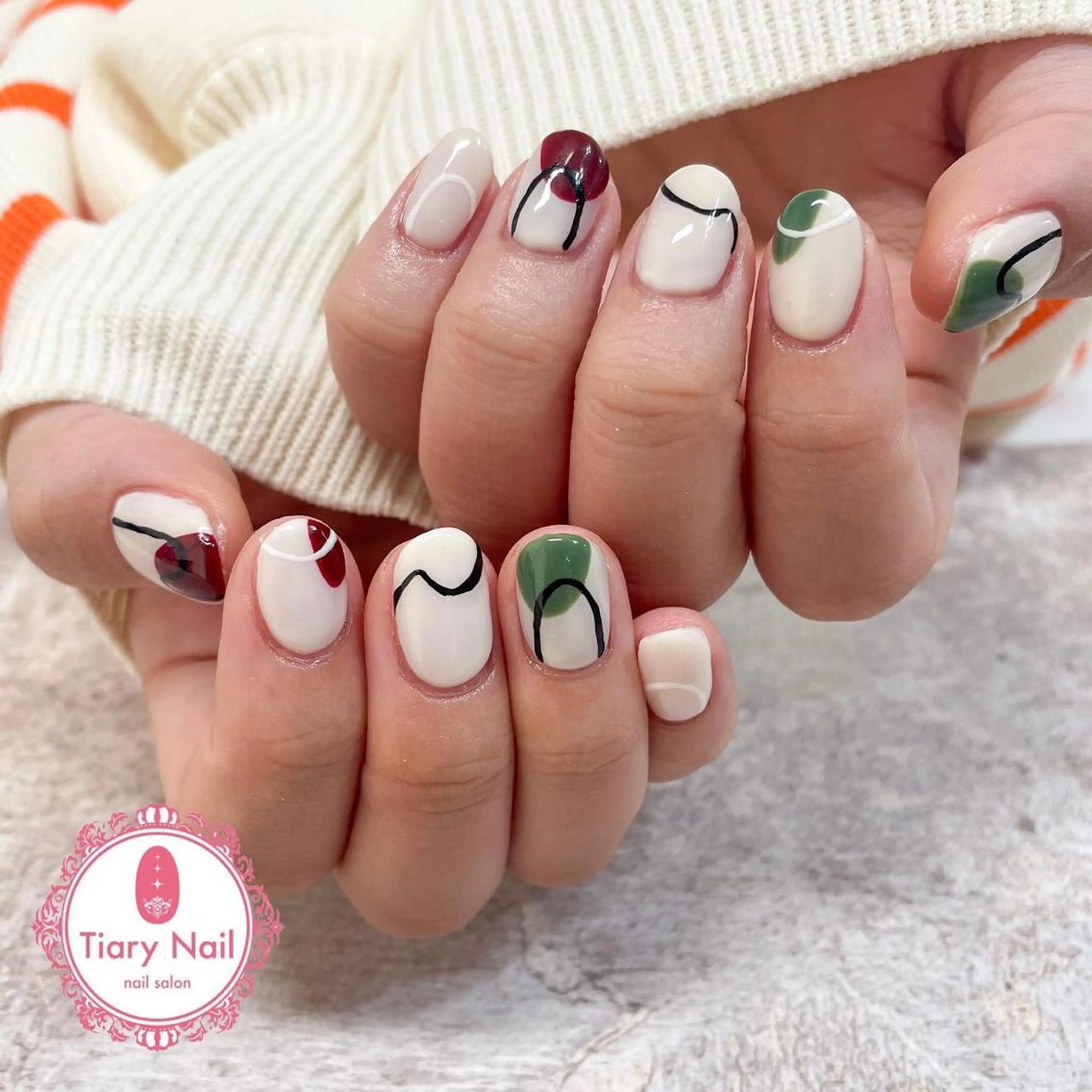 ネイル Tiary Nail Fのネイルデザイン