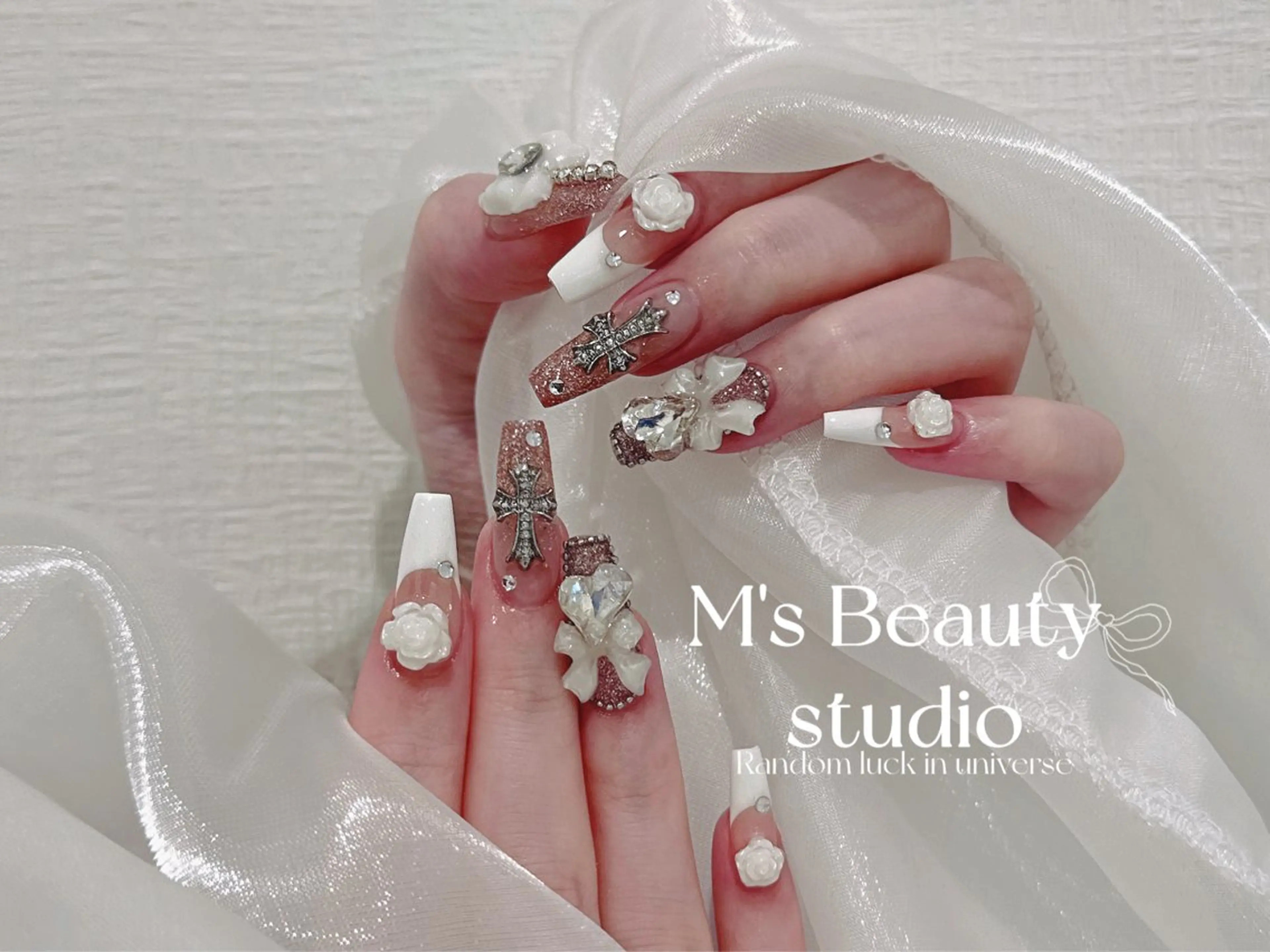 ネイル エムズ ビューティスタジオのネイルデザイン