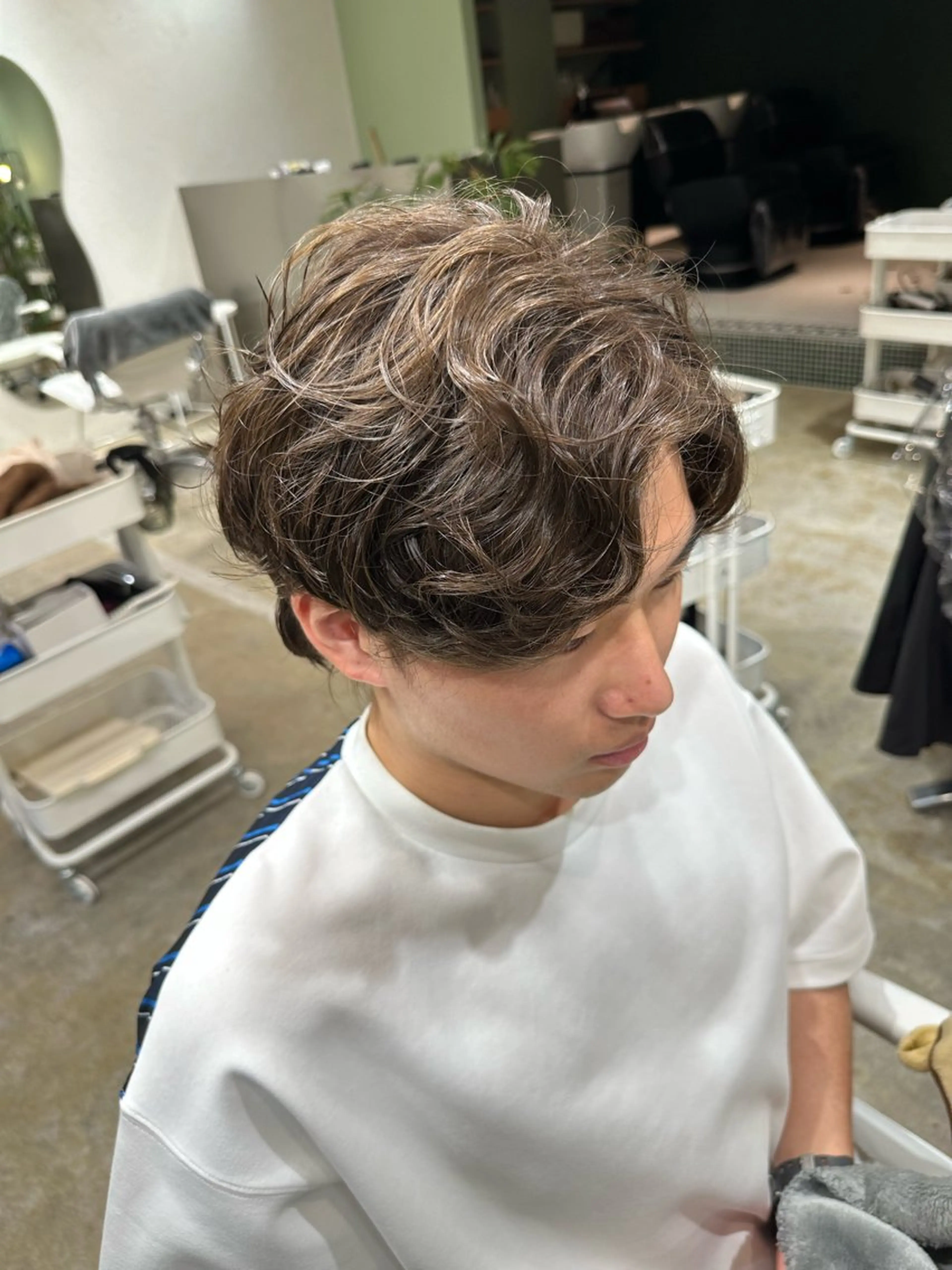 メンズカット＋シャドウパーマ＋トリートメント　#多摩センター#メンズパーマ#センターパート#刈り上げマッシュの写真