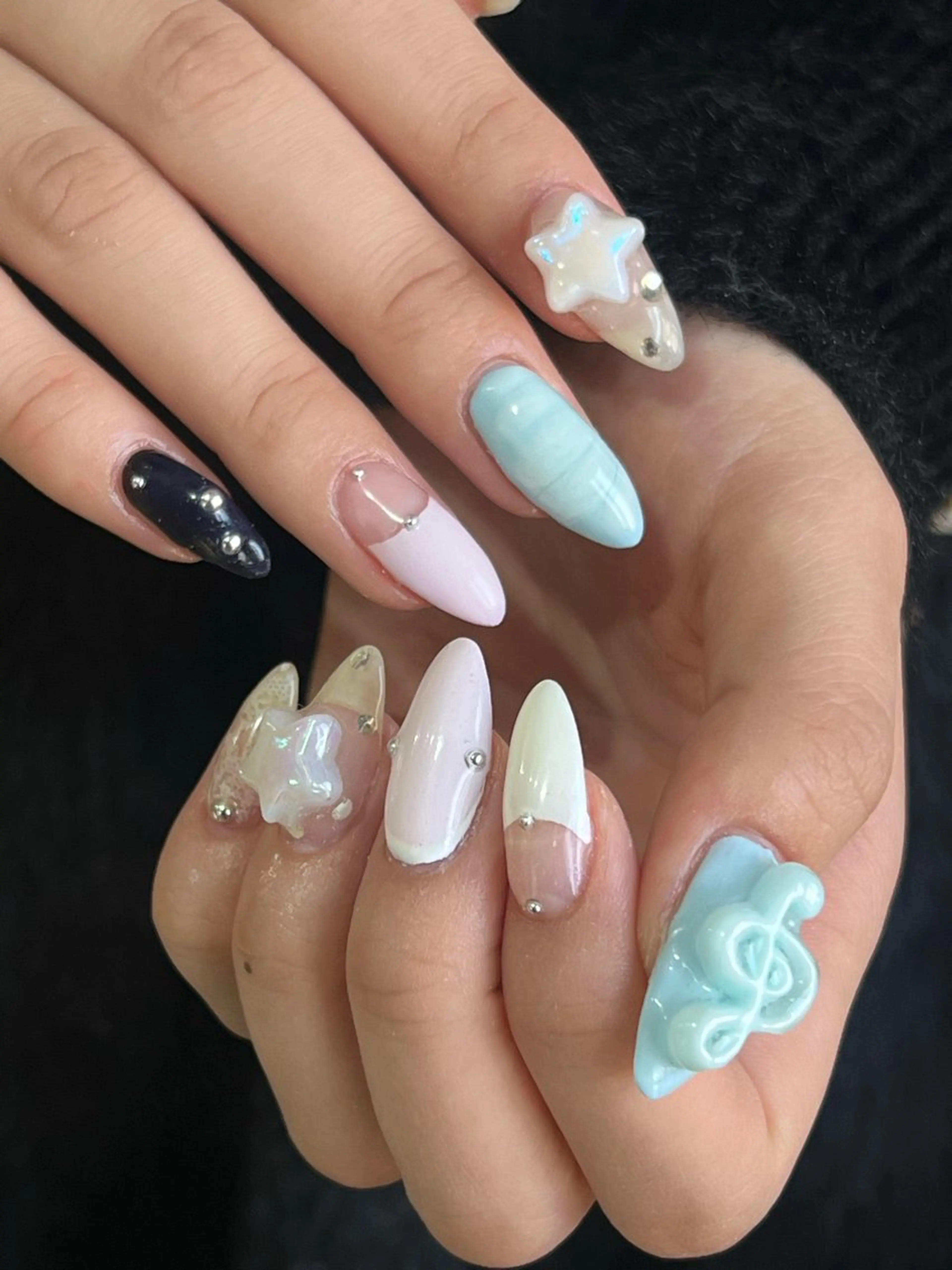 ネイル ハンドネイル Hata nail 🎀個性派ニュアンスのネイルデザイン