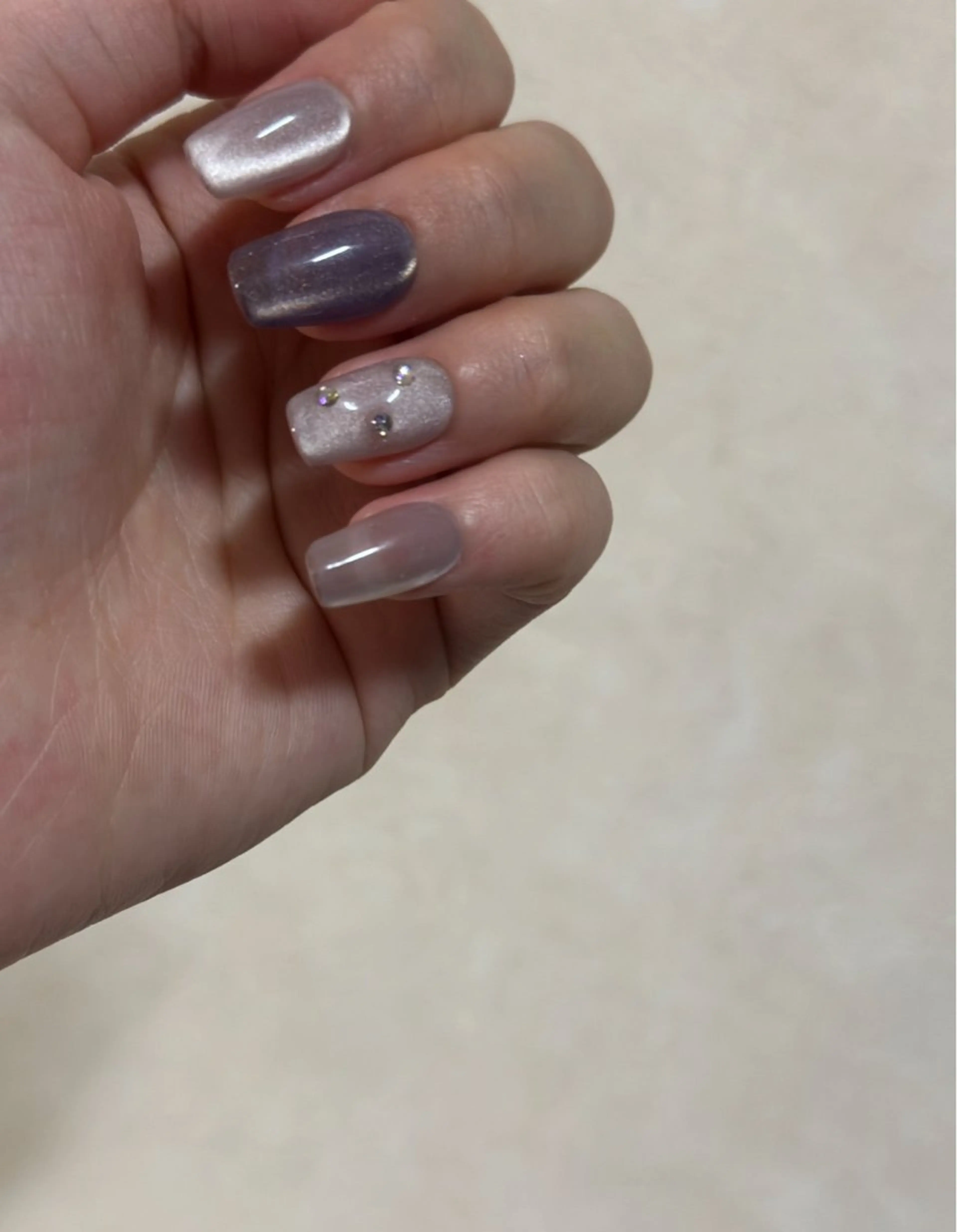 【1月2月限定&モデル価格:オフ有】マグネット(2色まで選択◯)×ストーンパーツの写真