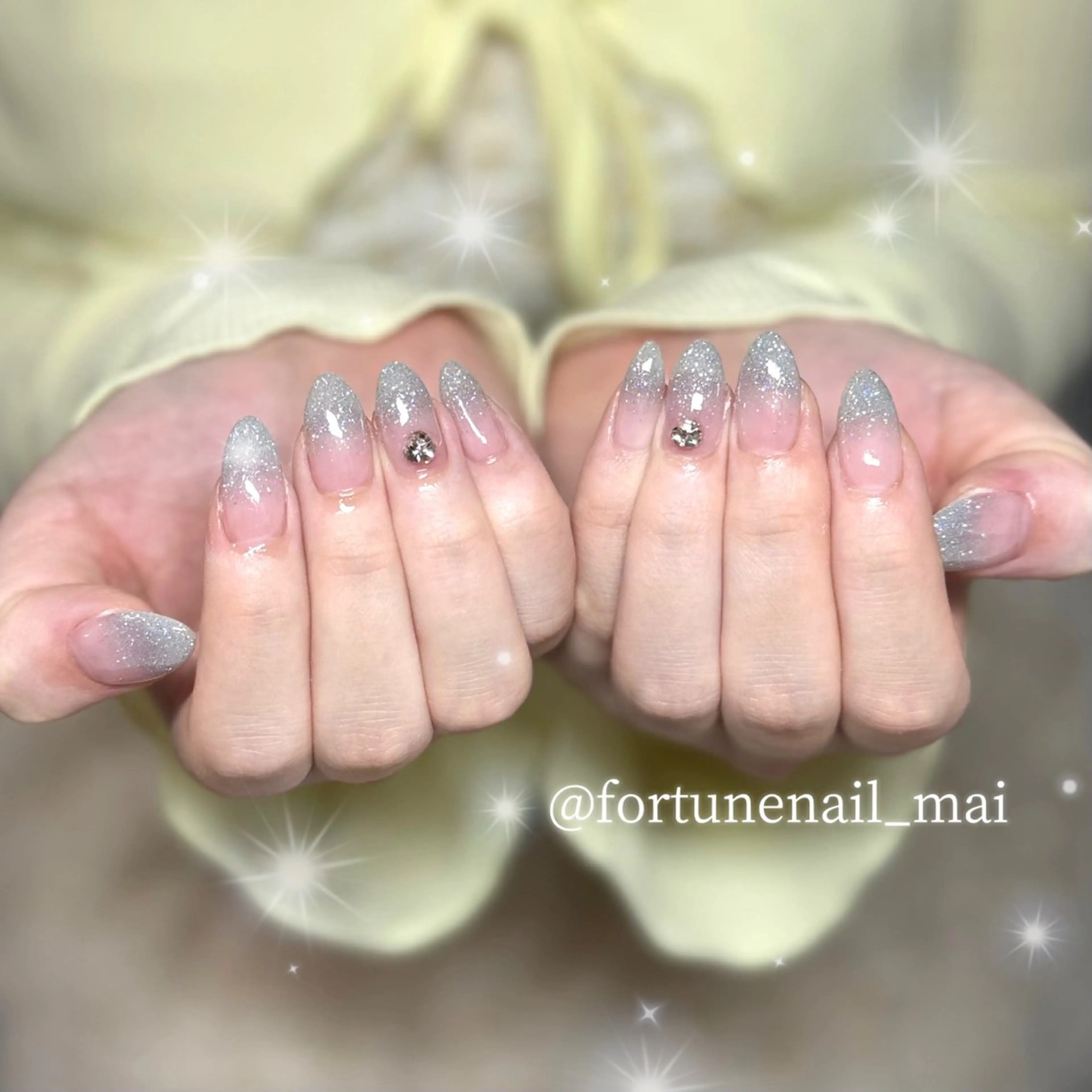 ネイル フラッシュネイル ハンドネイル 🎀Mai 🎀最短1/12🈳のネイルデザイン