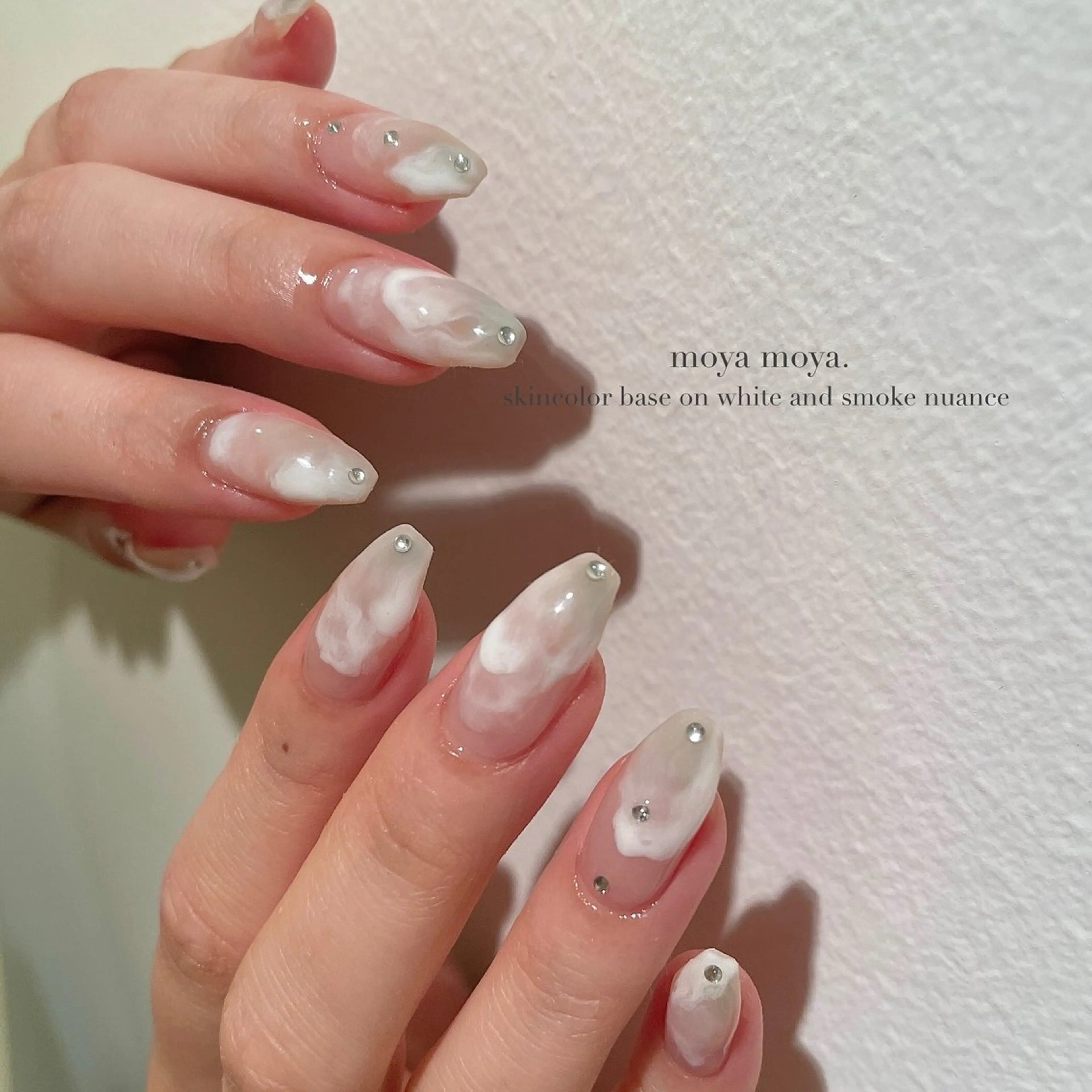 ネイル essence所属・pétit maakoのネイルデザイン