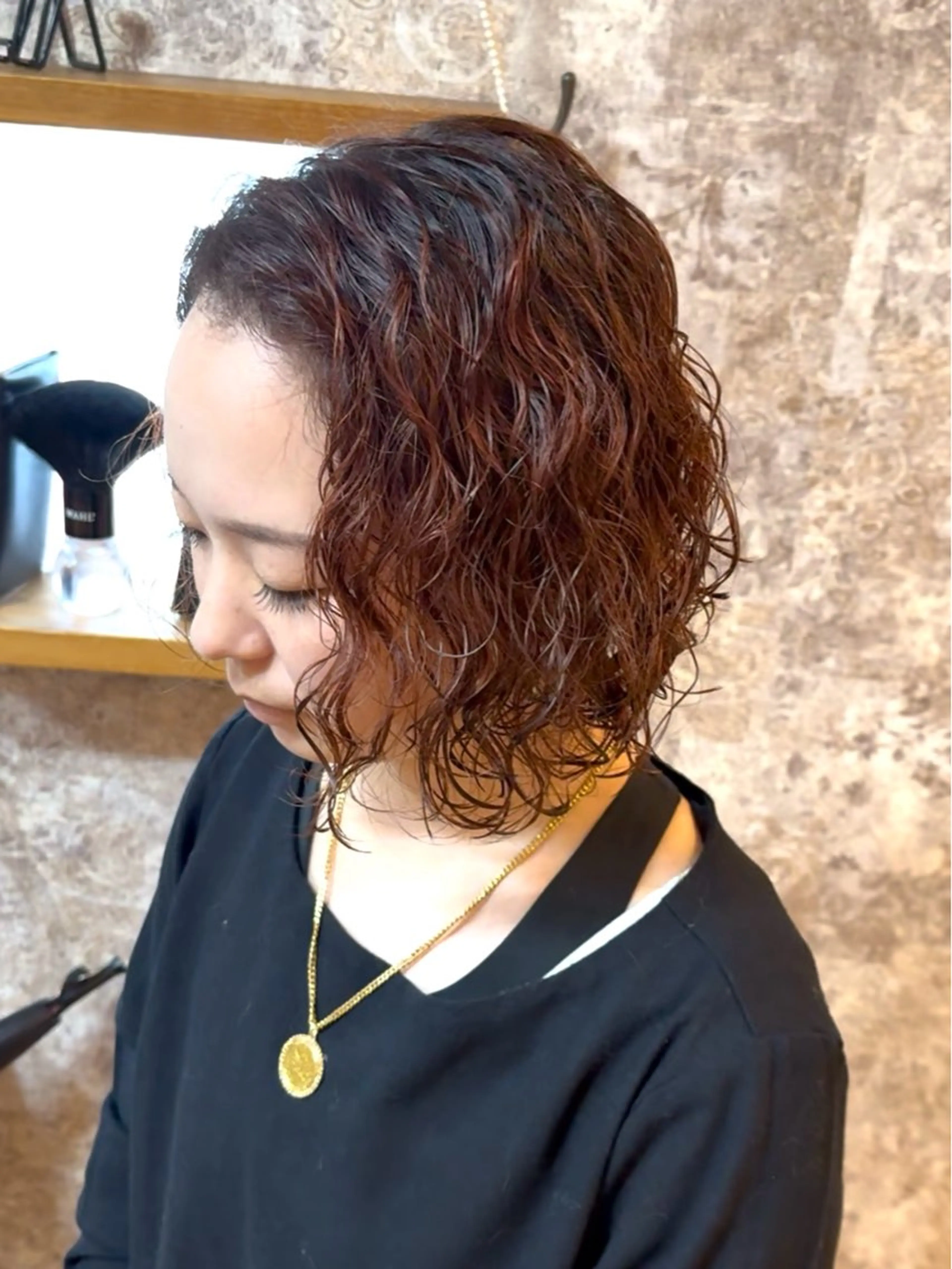 ミディアム パーマ ミディアムパーマ スパイラルパーマ メンズ曲がる 縮毛矯正/駅徒歩4分のヘアスタイル