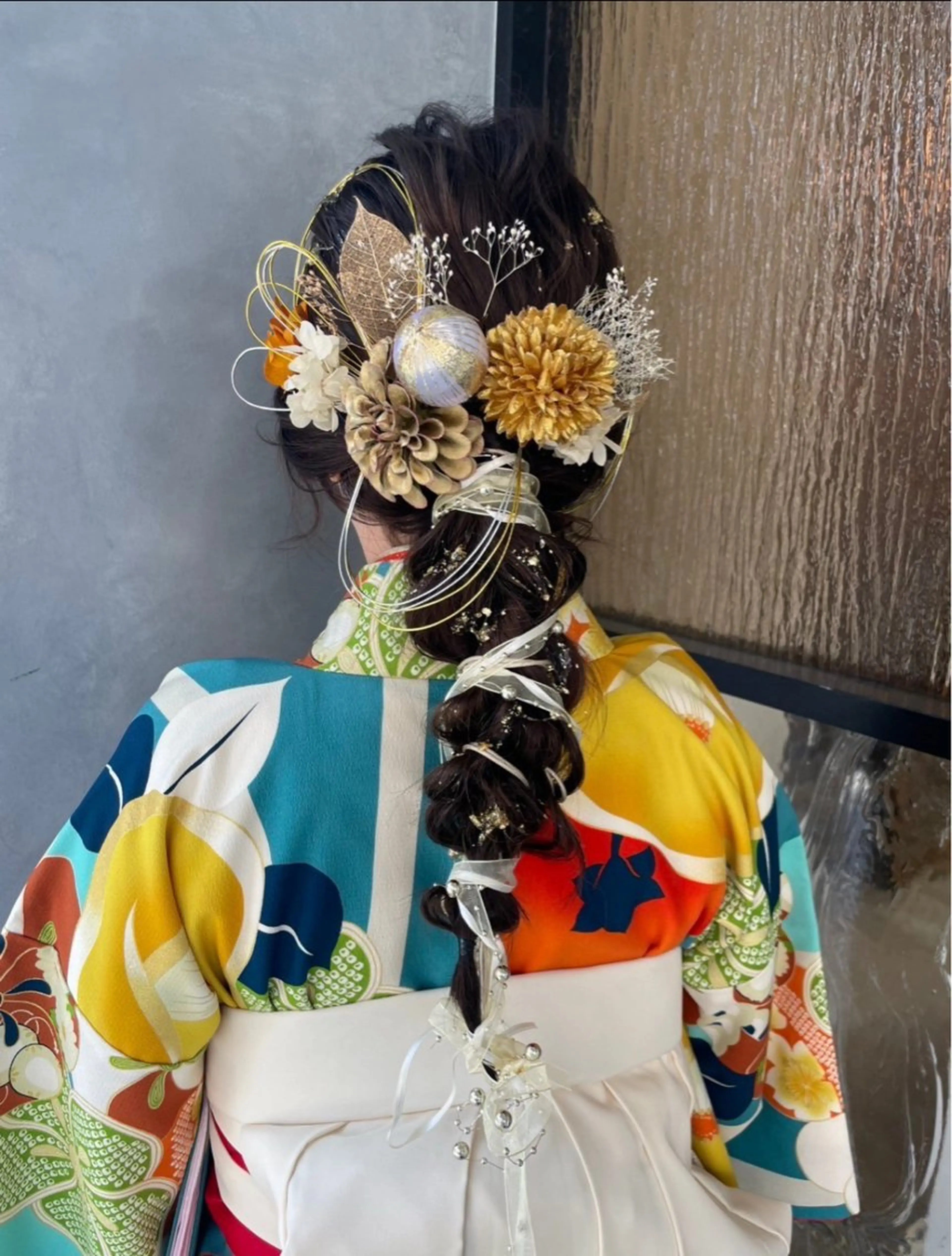 古屋 澪　艶髪カラー✨のヘアスタイル