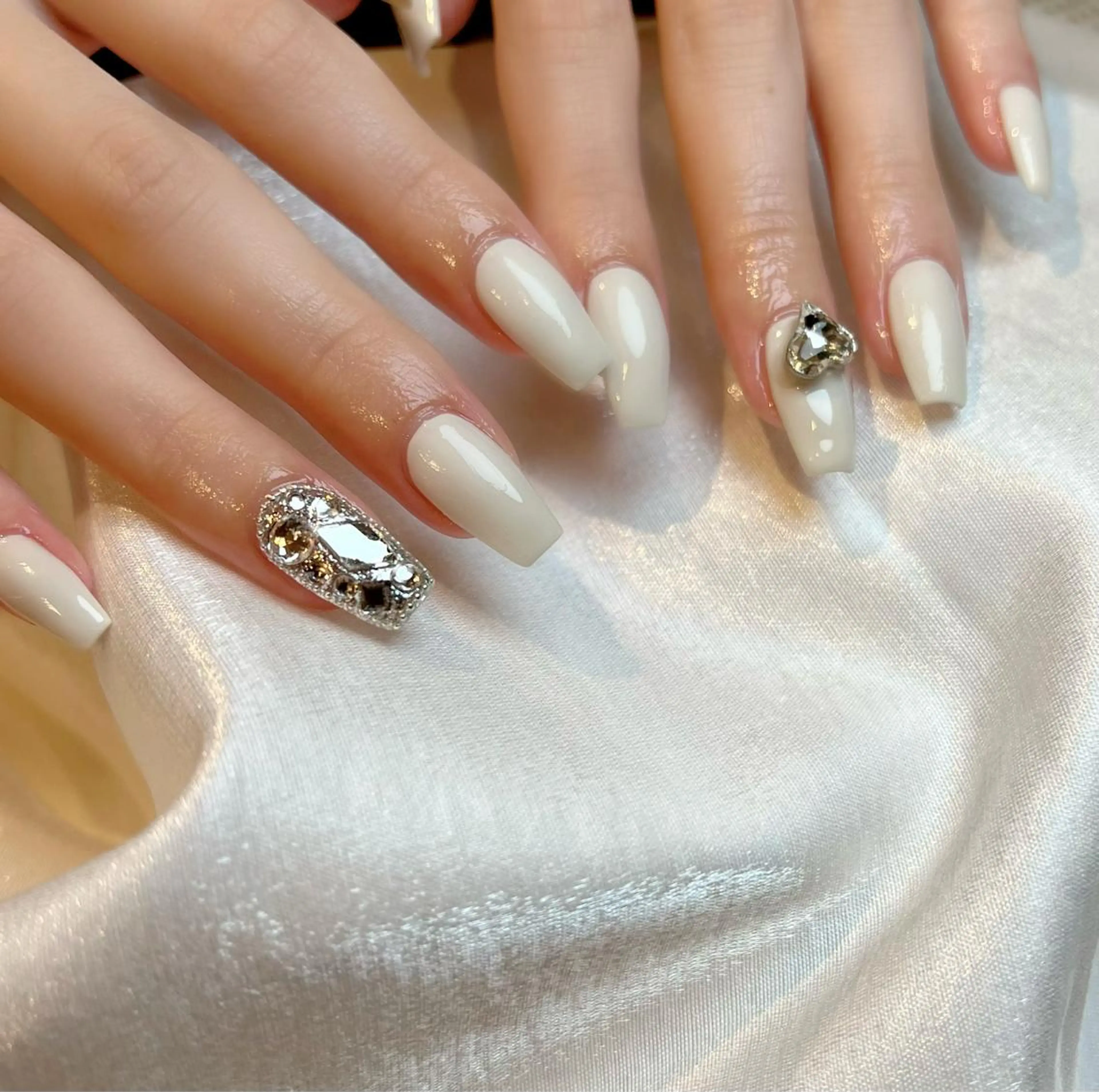 ネイル Lino+ ネイル&よもぎ蒸しのネイルデザイン