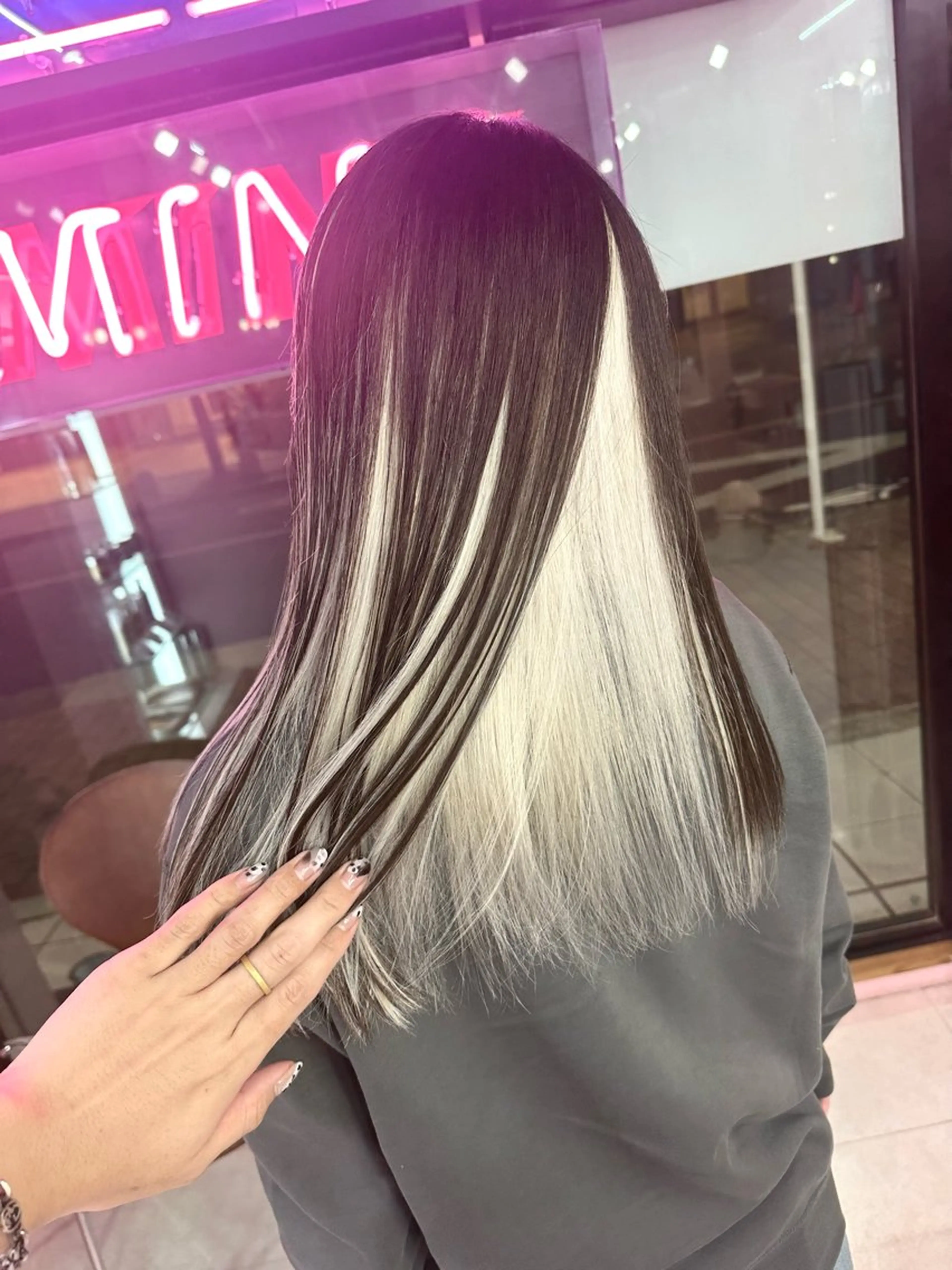 セミロング カラー ヘアカラー トリートメント ブリーチ人気No.1 MANATO🎨🌈のヘアスタイル