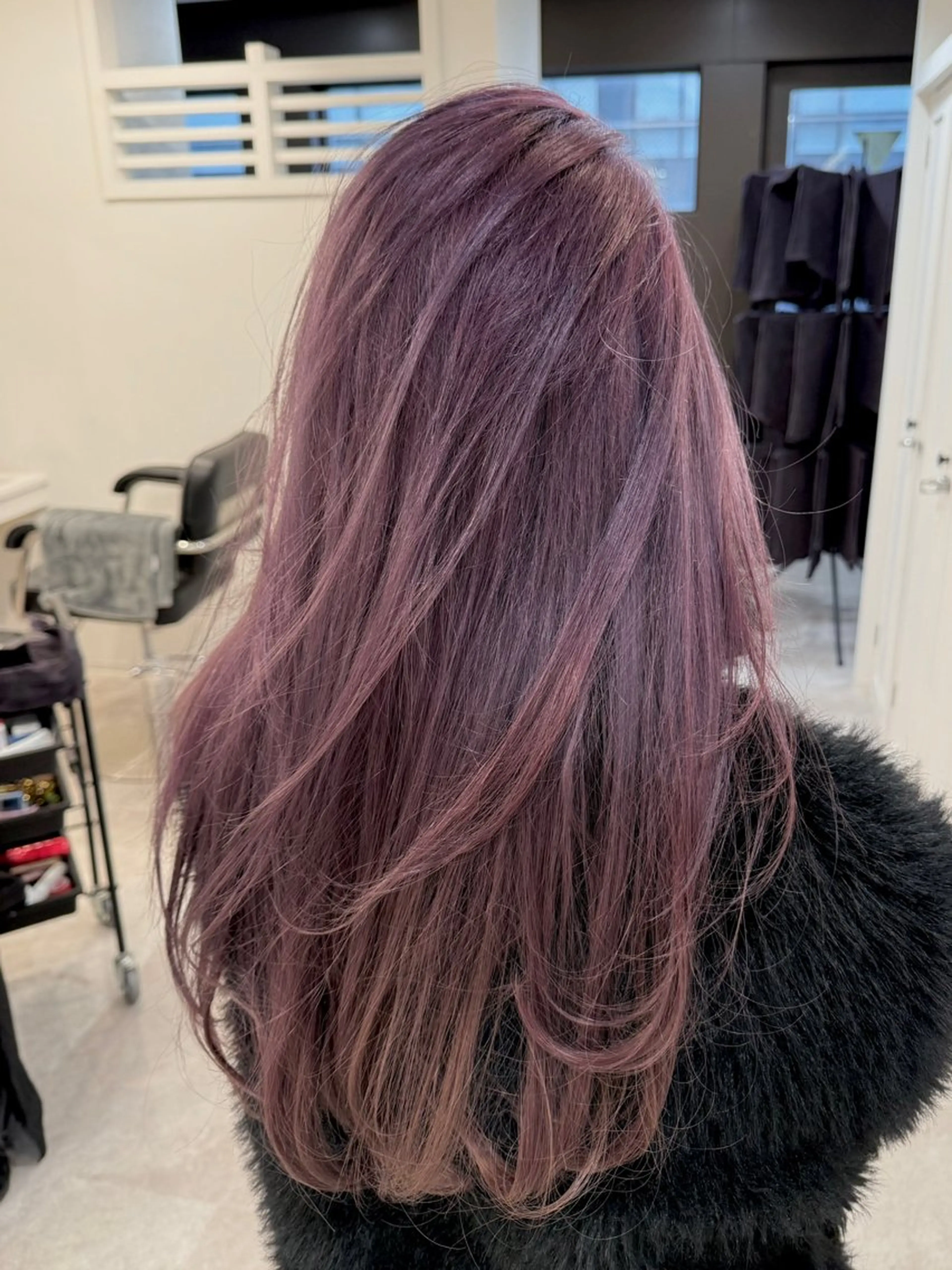 ロング カラー ヘアアレンジ ブリーチ ケアブリーチ ラベンダーカラー ピンクカラー ピンクラベンダー カット ヘアカラー SALOWIN京都河原町Suite店所属・外国人風レイヤー/ ハイトーンSHUのヘアスタイル