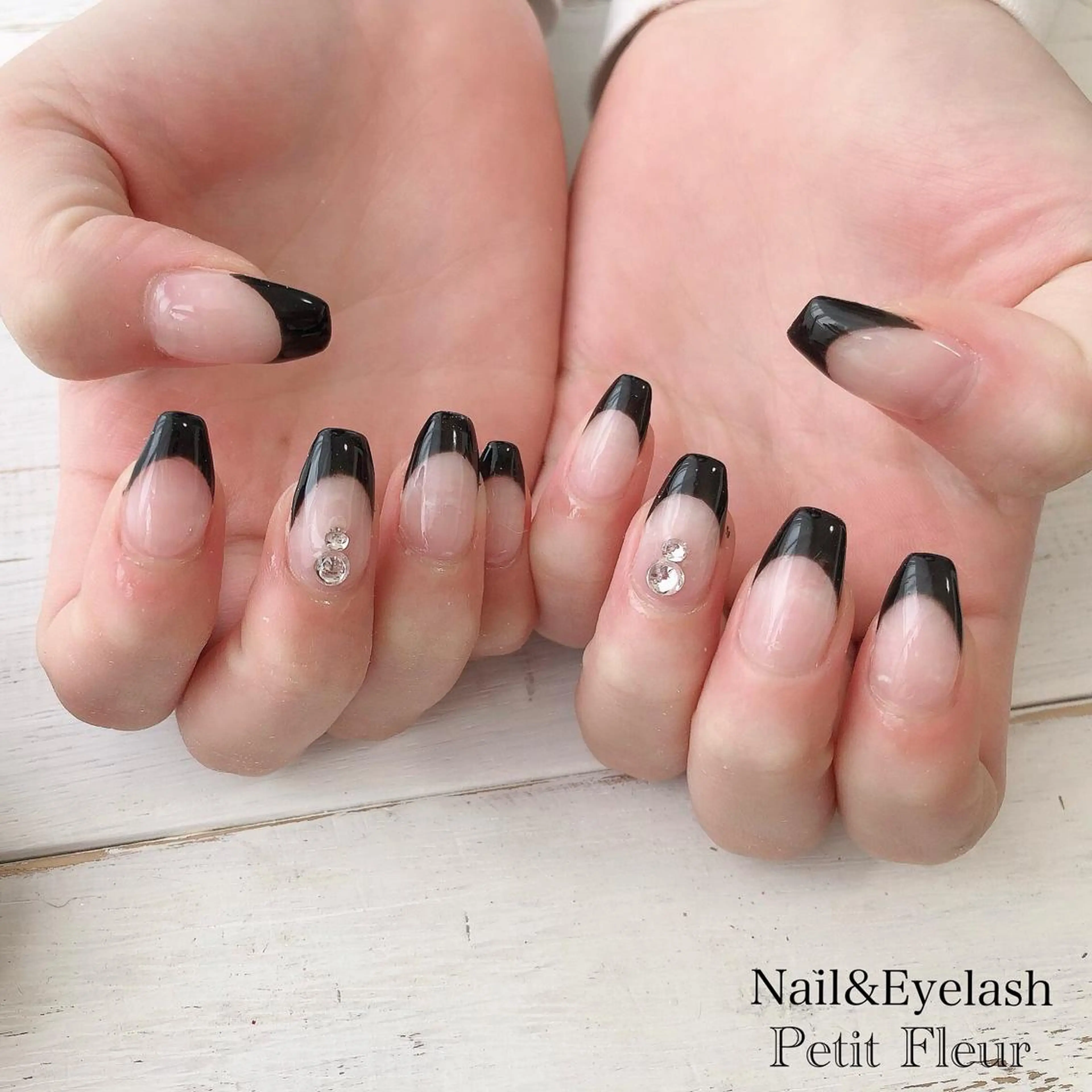 ネイル Petit Fleur所属・青柳 亜梨奈のマツエク・マツパデザイン