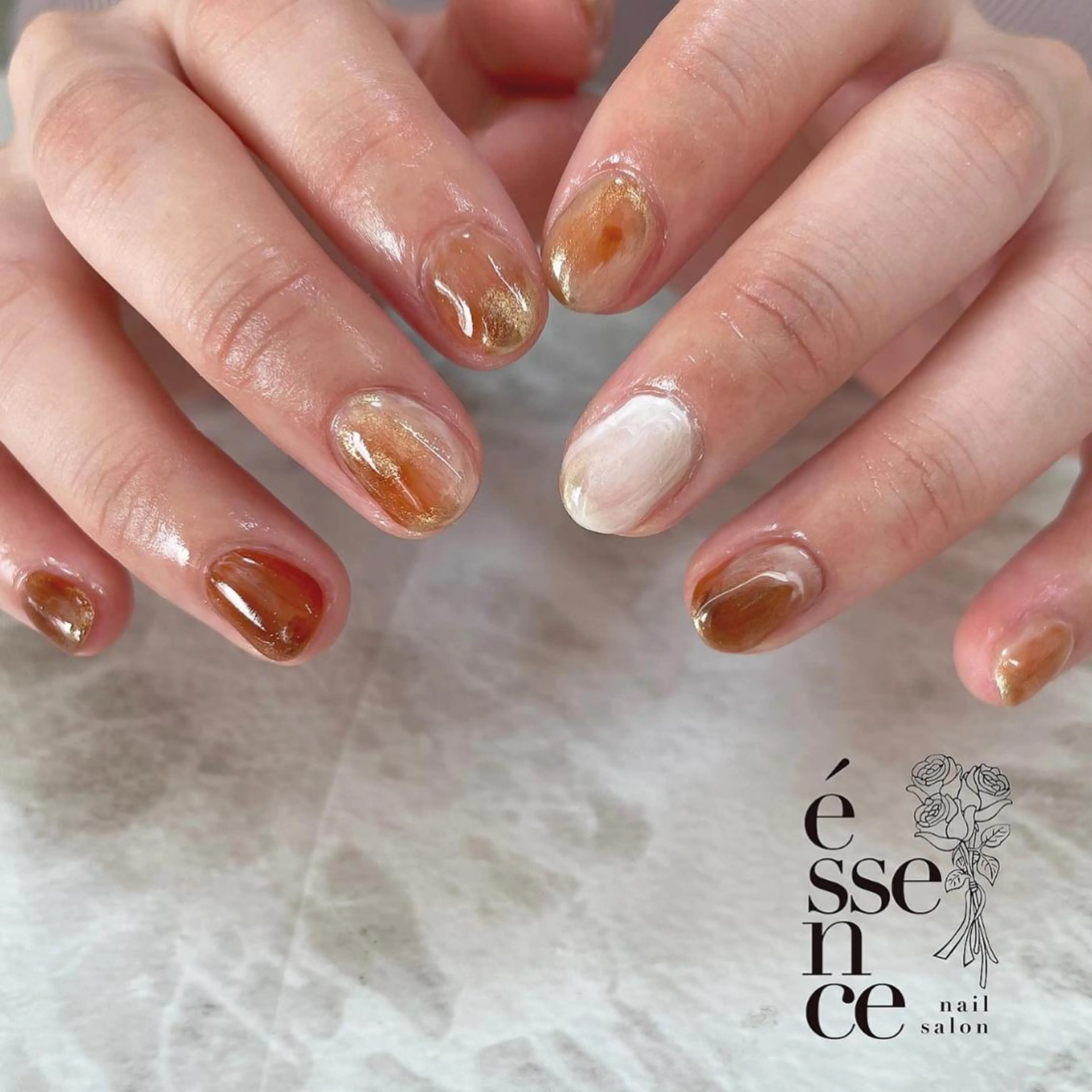 ネイル essence所属・pétit maakoのネイルデザイン