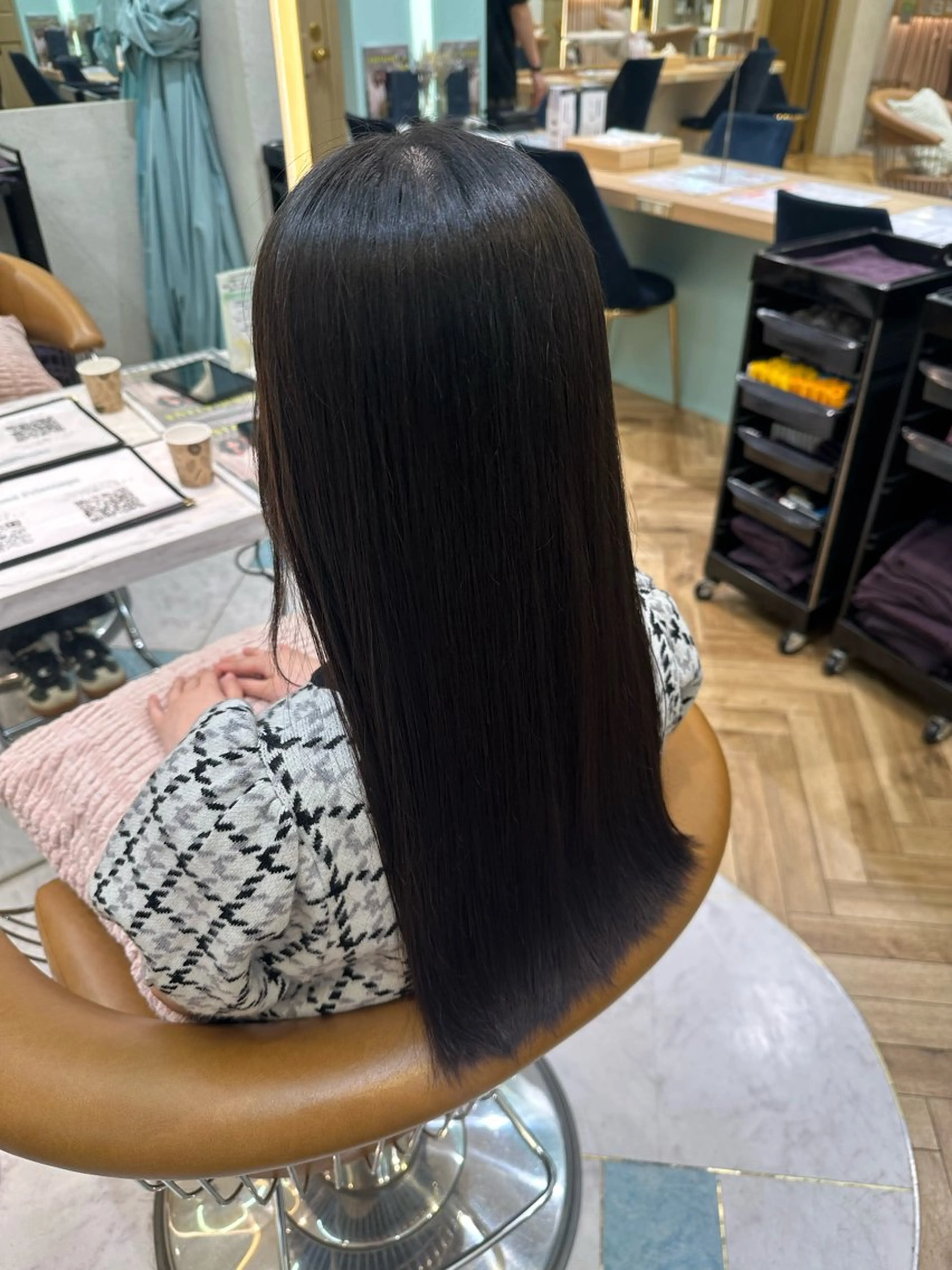 🐈‍⬛rizu🎀 縮毛矯正、艶カラーのヘアスタイル