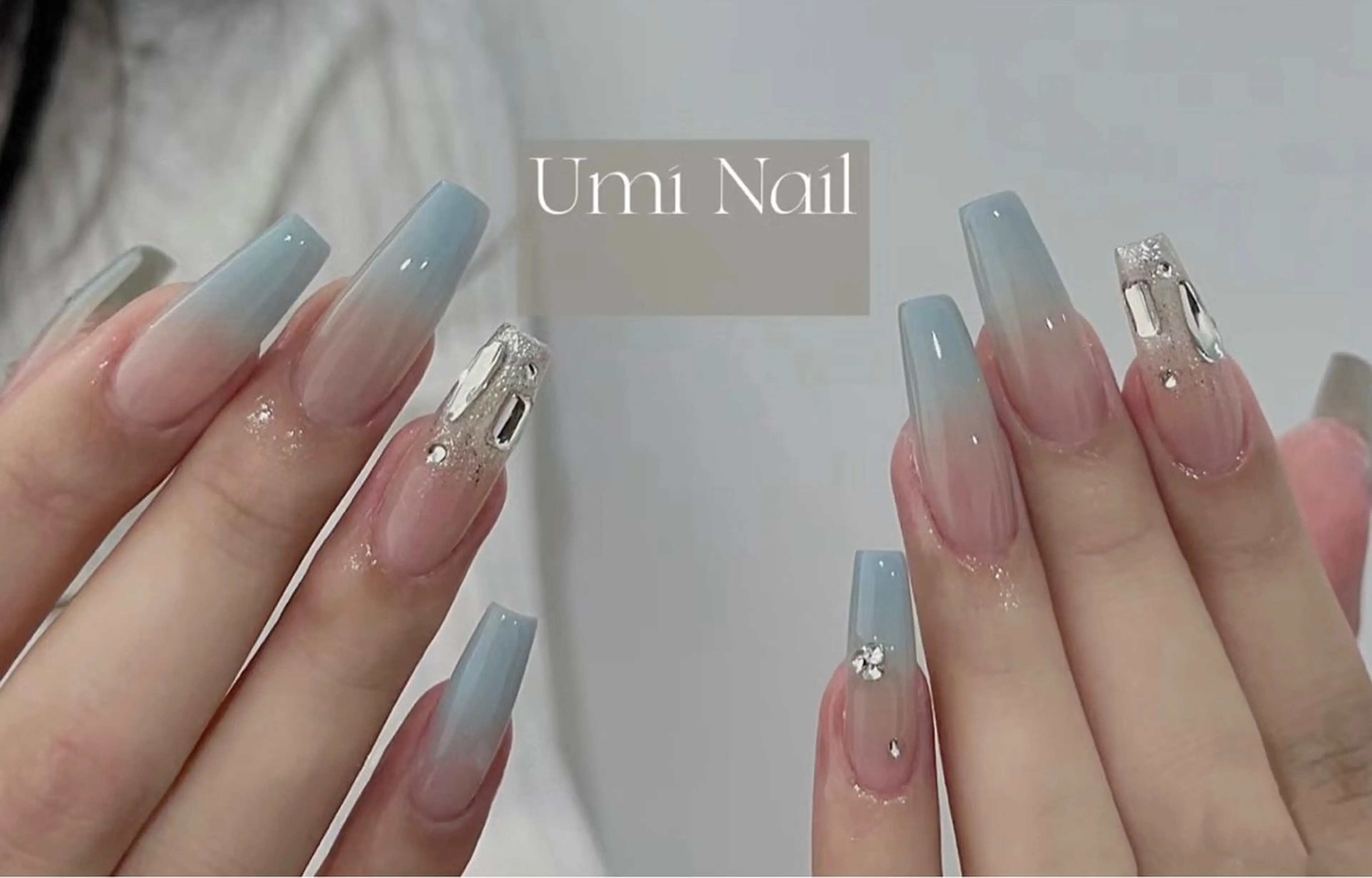ネイル アートネイル ジェルネイル グラデーション ミラーネイル 持ち込み ハンドネイル ハンドケア LUXE NAIL SALONのネイルデザイン