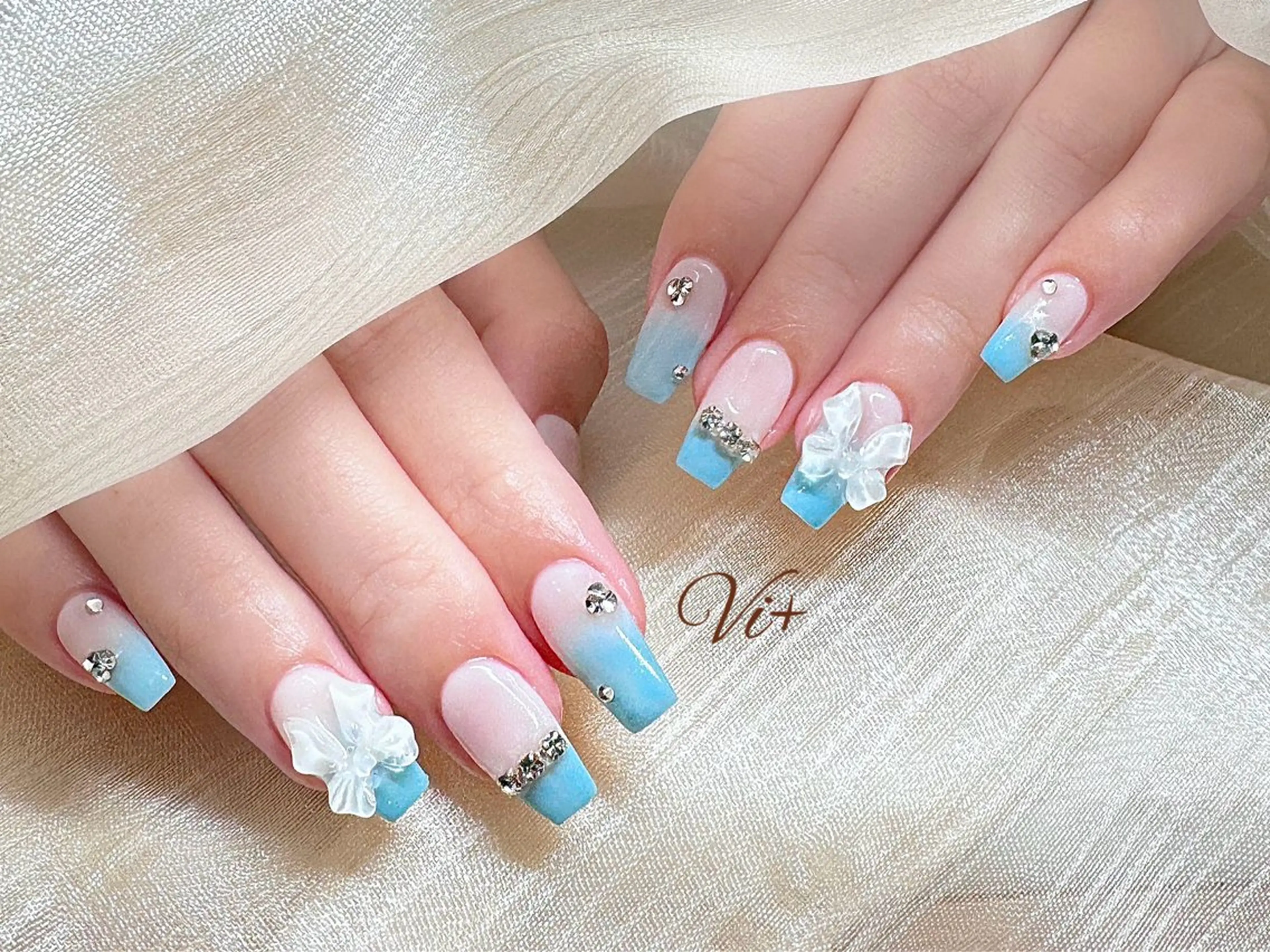ネイル ハンドネイル ✨Nailsalon Vi+✨のネイルデザイン