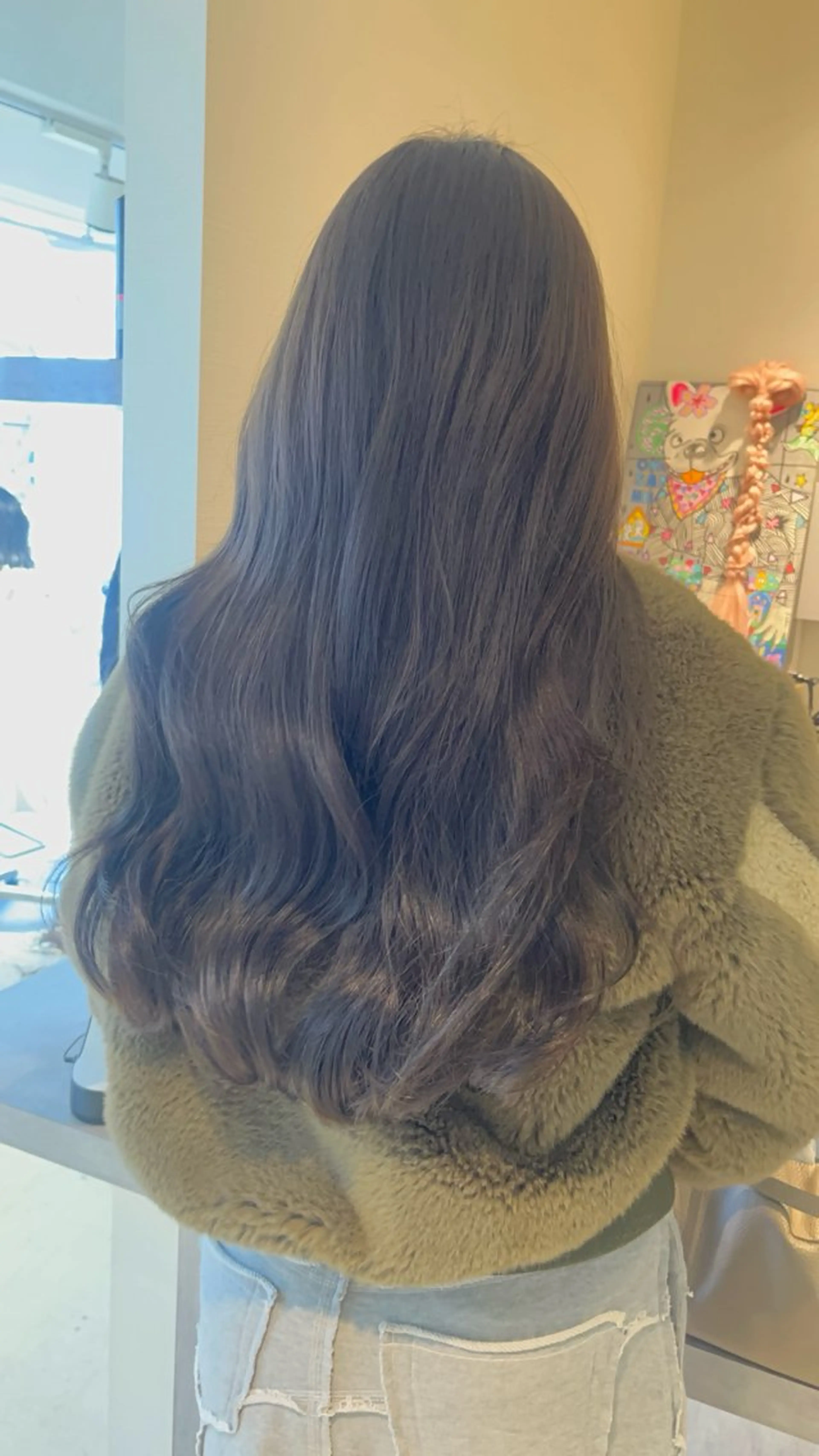 ロング ロング ヘアカラー トリートメント ヘッドスパ ♥️透明感×抜け感 ベージュ/佑珠♥️のヘアスタイル