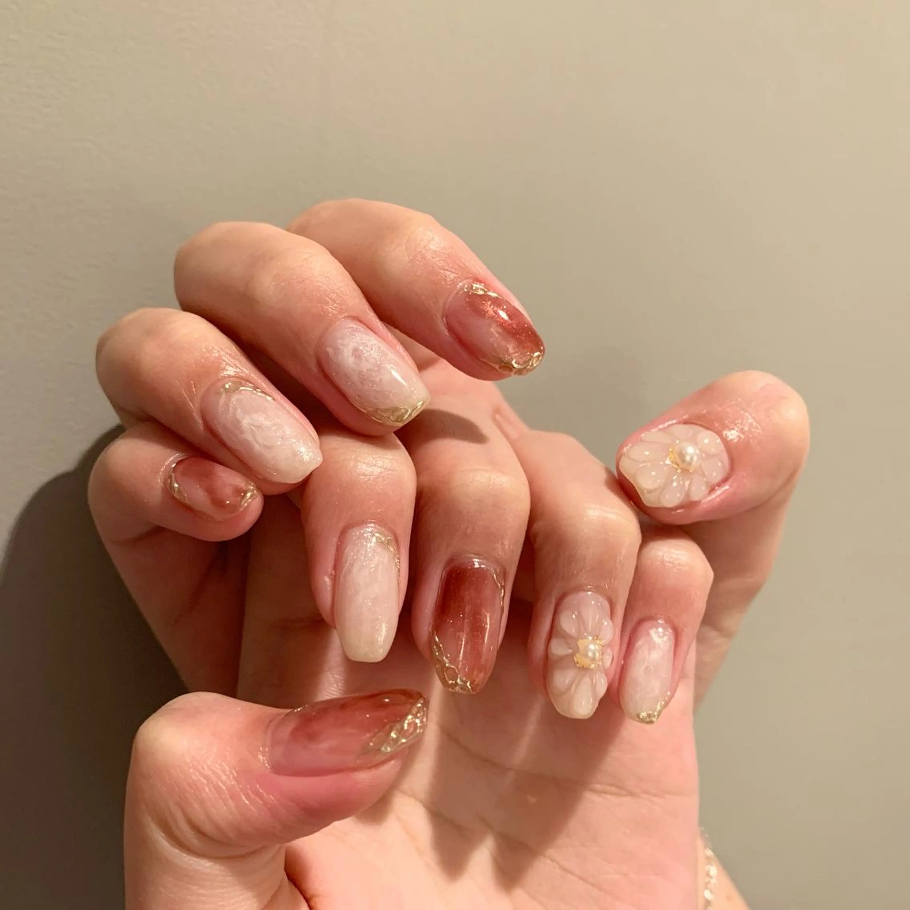 ネイル ハンドネイル ウシク ミユキのネイルデザイン