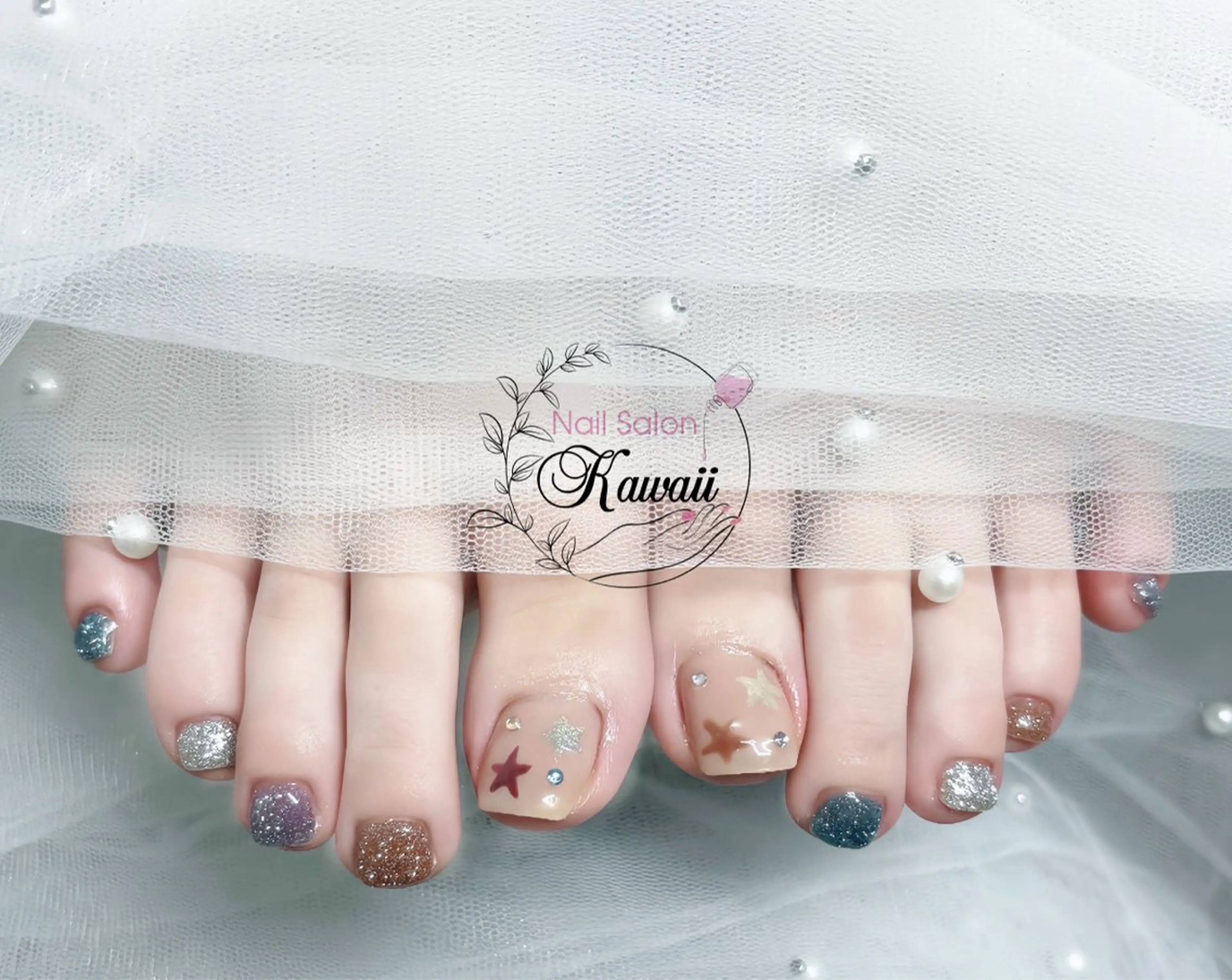 ネイル アートネイル 長さ出し フットネイル フレンチネイル ジェルネイル Kawaii Nail Salon所属・YURI NAIL NARITAのネイルデザイン