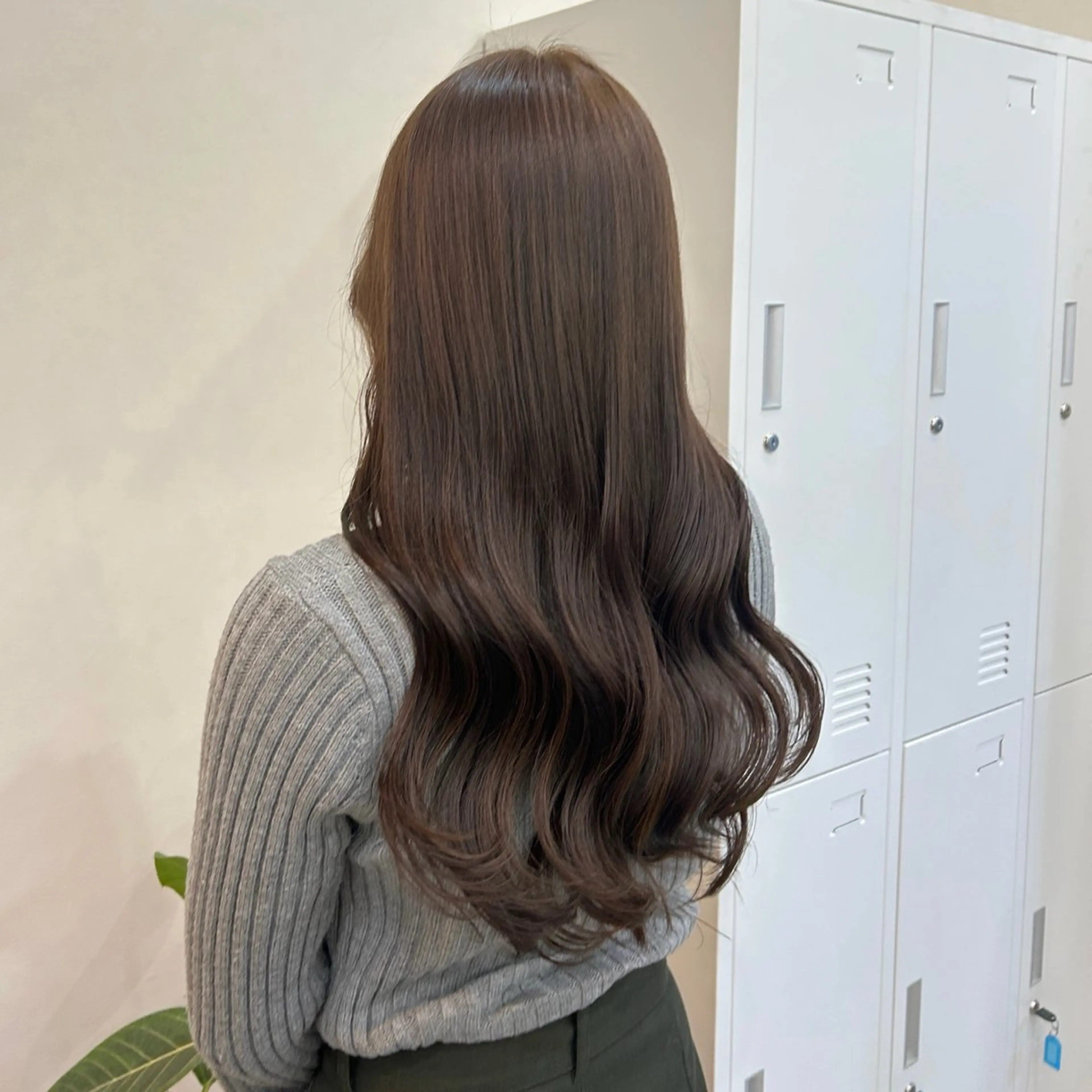 ロング カット ヘアカラー トリートメント MIDORI🌙 透明感/ベージュのヘアスタイル