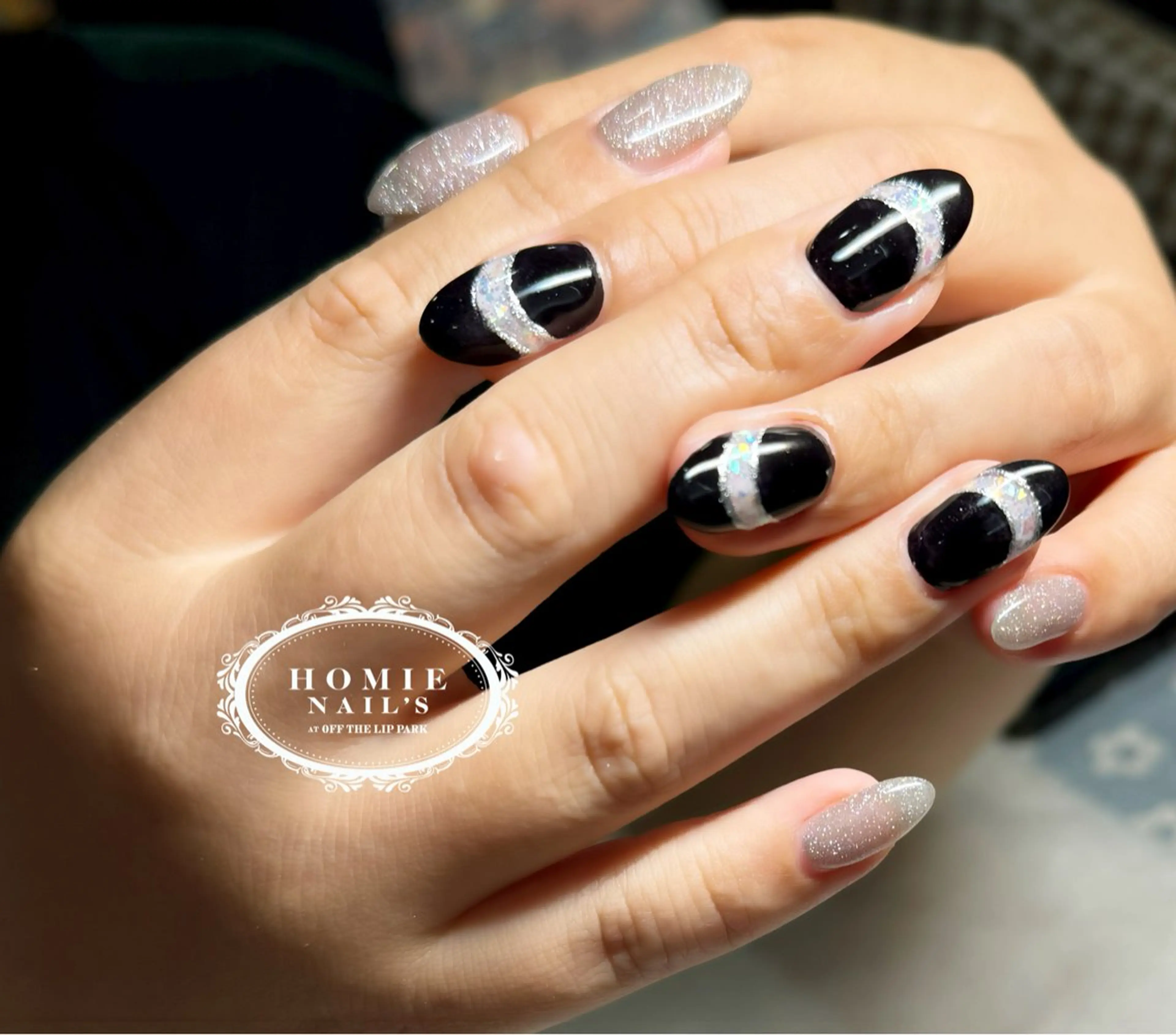 ネイル フレンチネイル オフザリップパーク Asamiのネイルデザイン