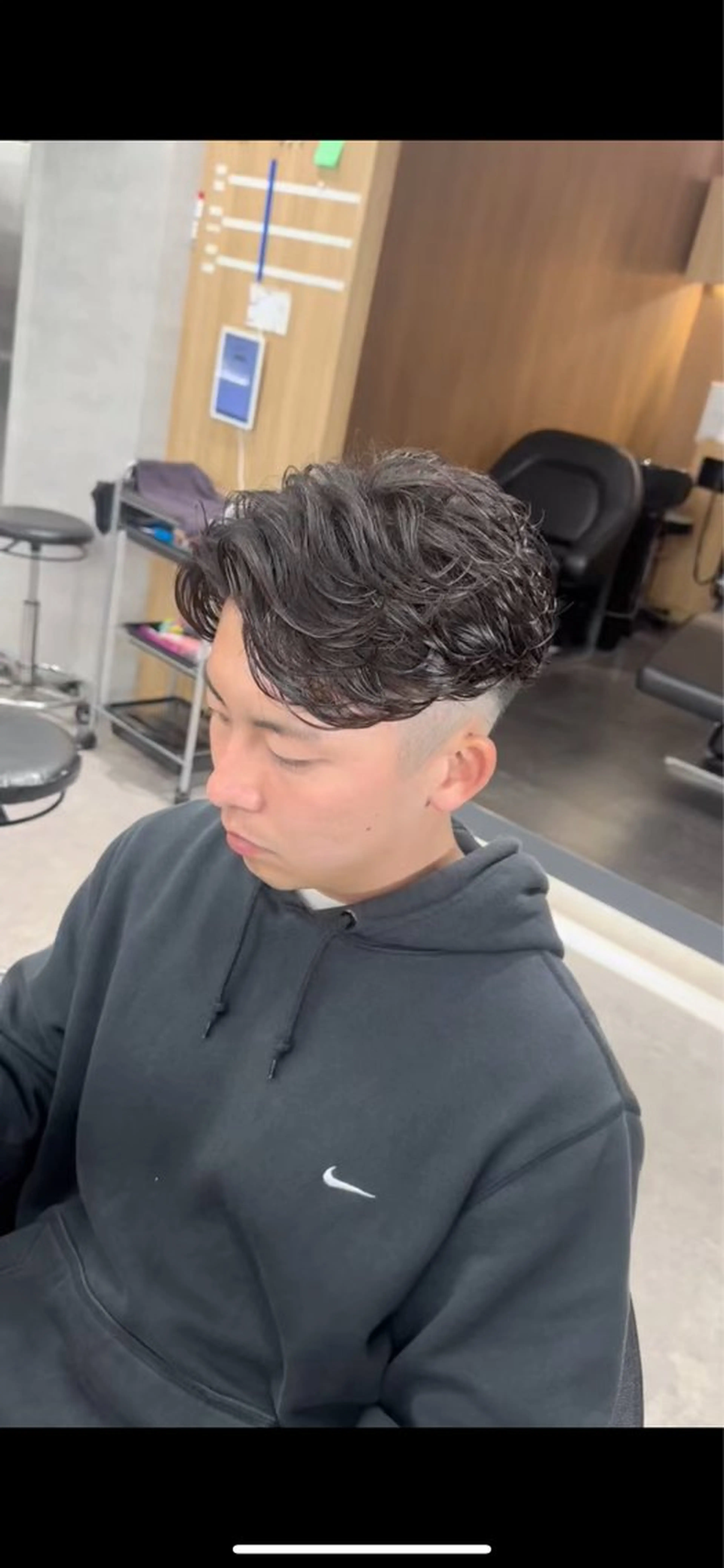 カラー パーマ メンズ センターパート フェザーパーマ メンズハイライト メンズメッシュ マッシュ 福井祥太／ニュアンス /韓国メンズ🇰🇷のヘアスタイル