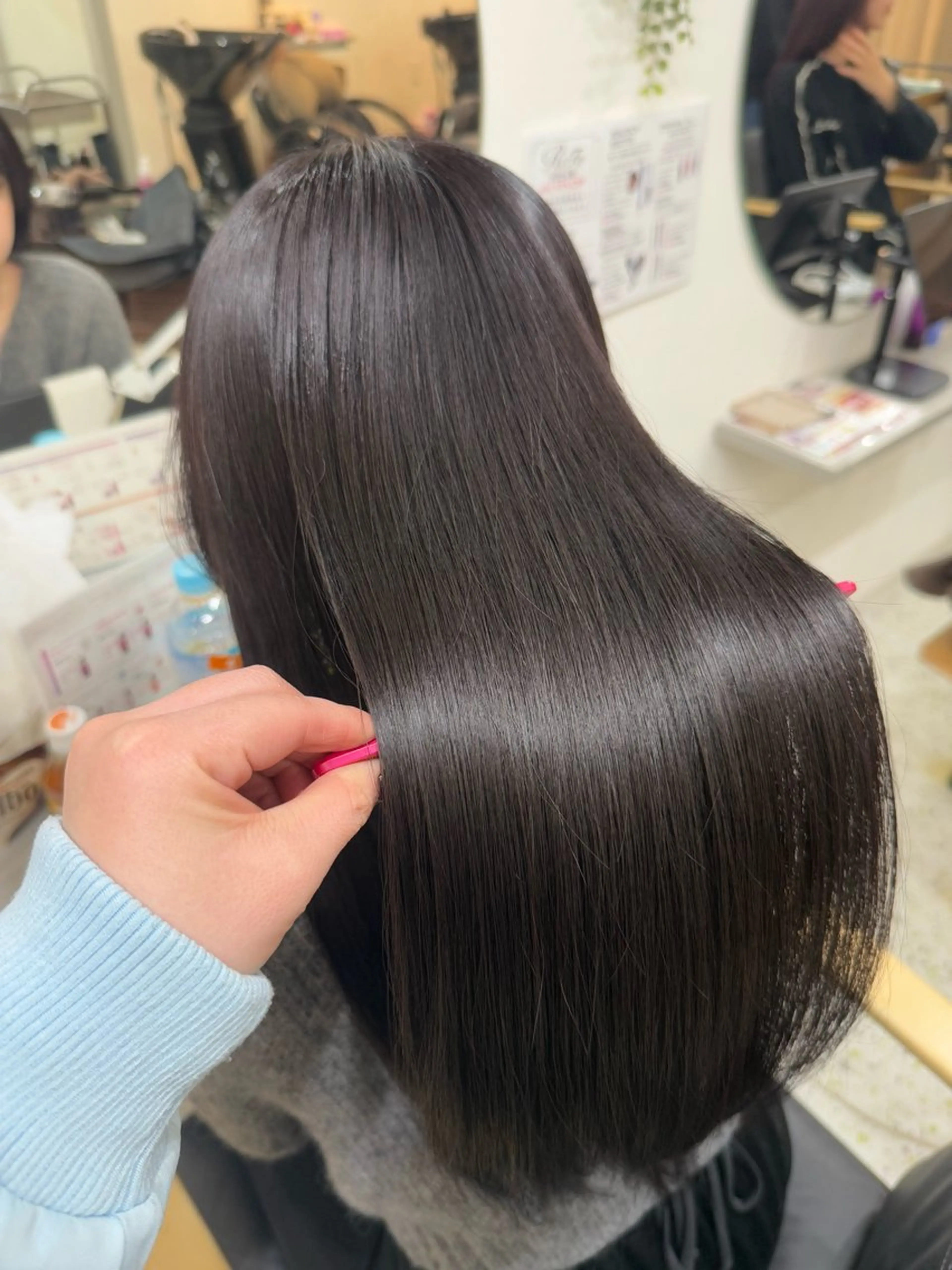 ロング カラー ブリーチ 透明感カラー ダークグレー ブリーチなしカラー 髪質改善 ヘアカラー 透明感カラー/ RIKO🌺🥥のヘアスタイル
