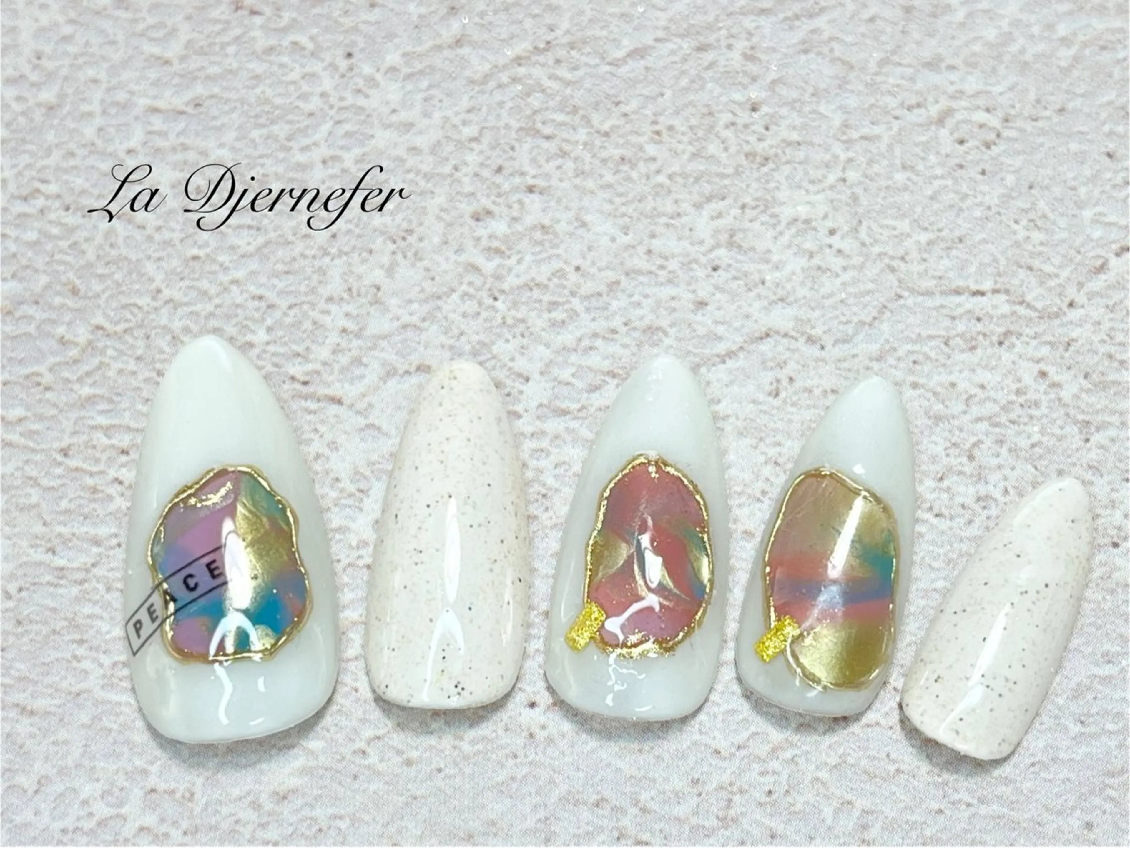 ネイル La  Djernefer所属・近藤 歌織のネイルデザイン