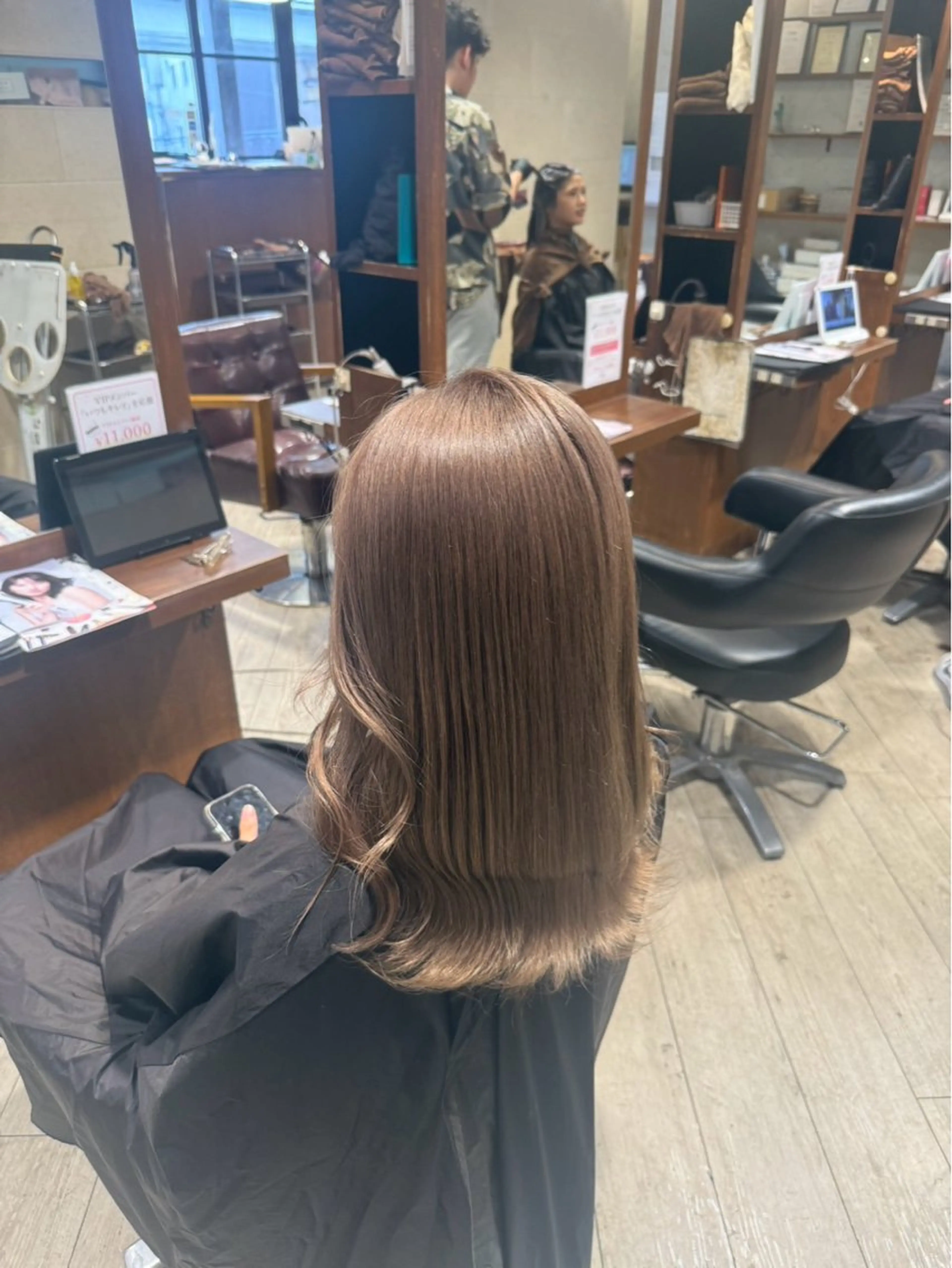 セミロング ヘアカラー LUPI 🎀橋本花音🎀のヘアスタイル