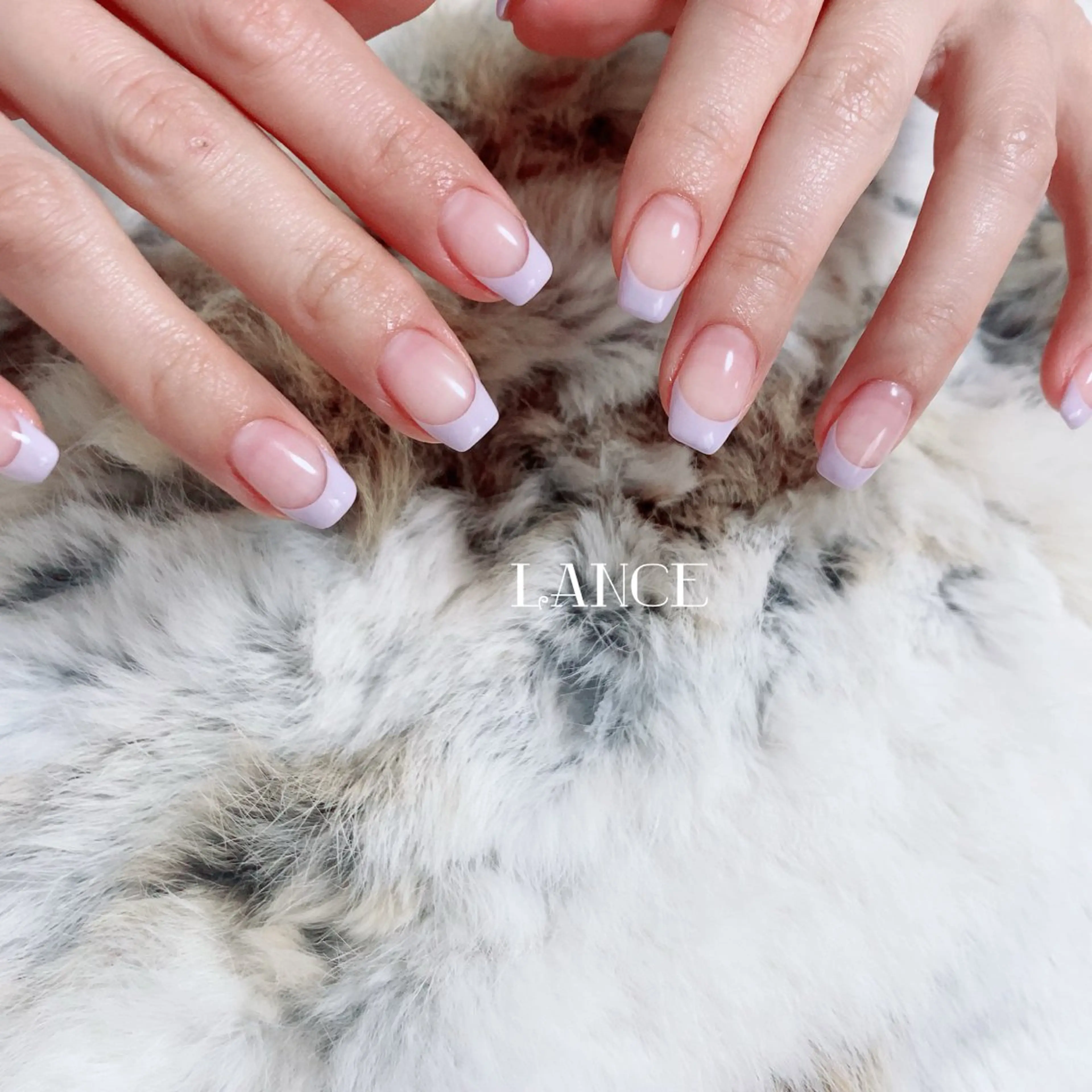 ネイル オーロラネイル フレンチネイル キラキラネイル 韓国ネイル ピンク ハンドネイル Lance nailのネイルデザイン