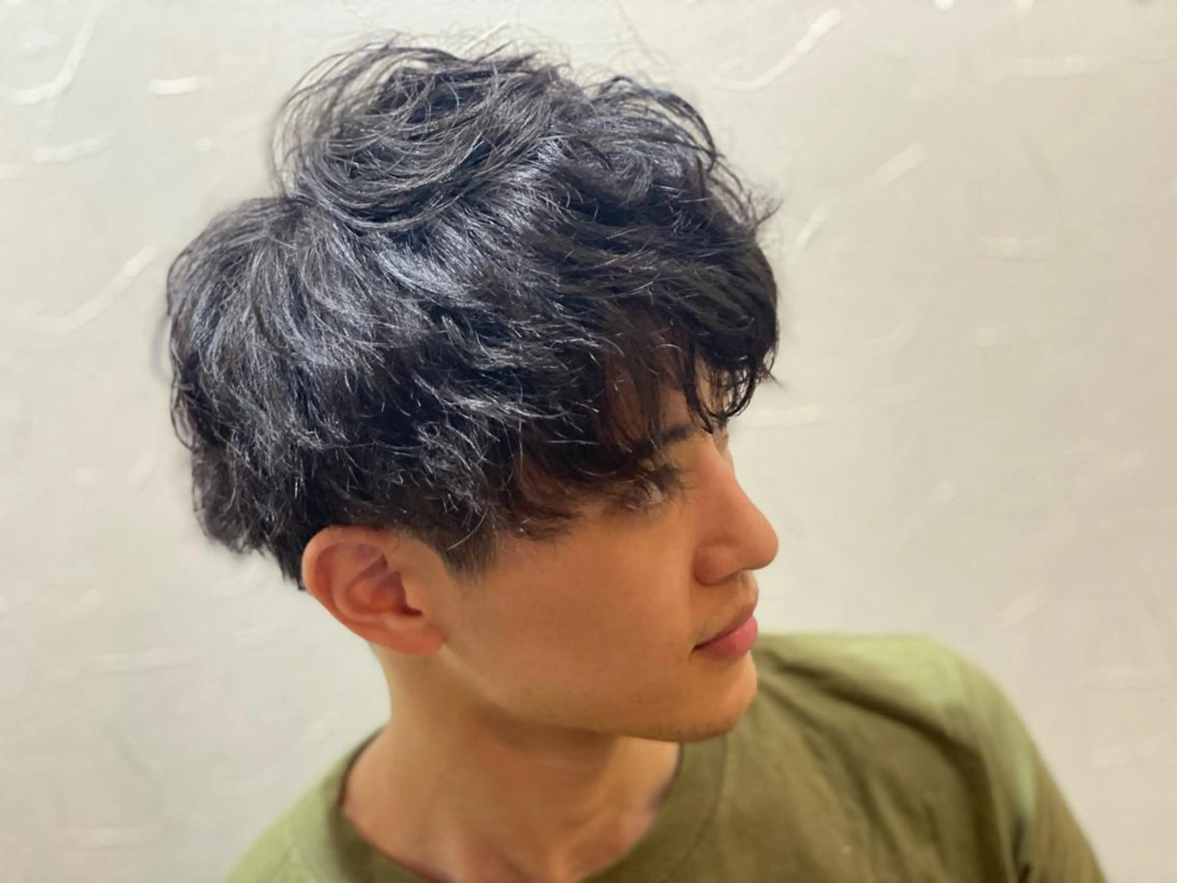 ショート パーマ メンズ 浅見 天翔のヘアスタイル