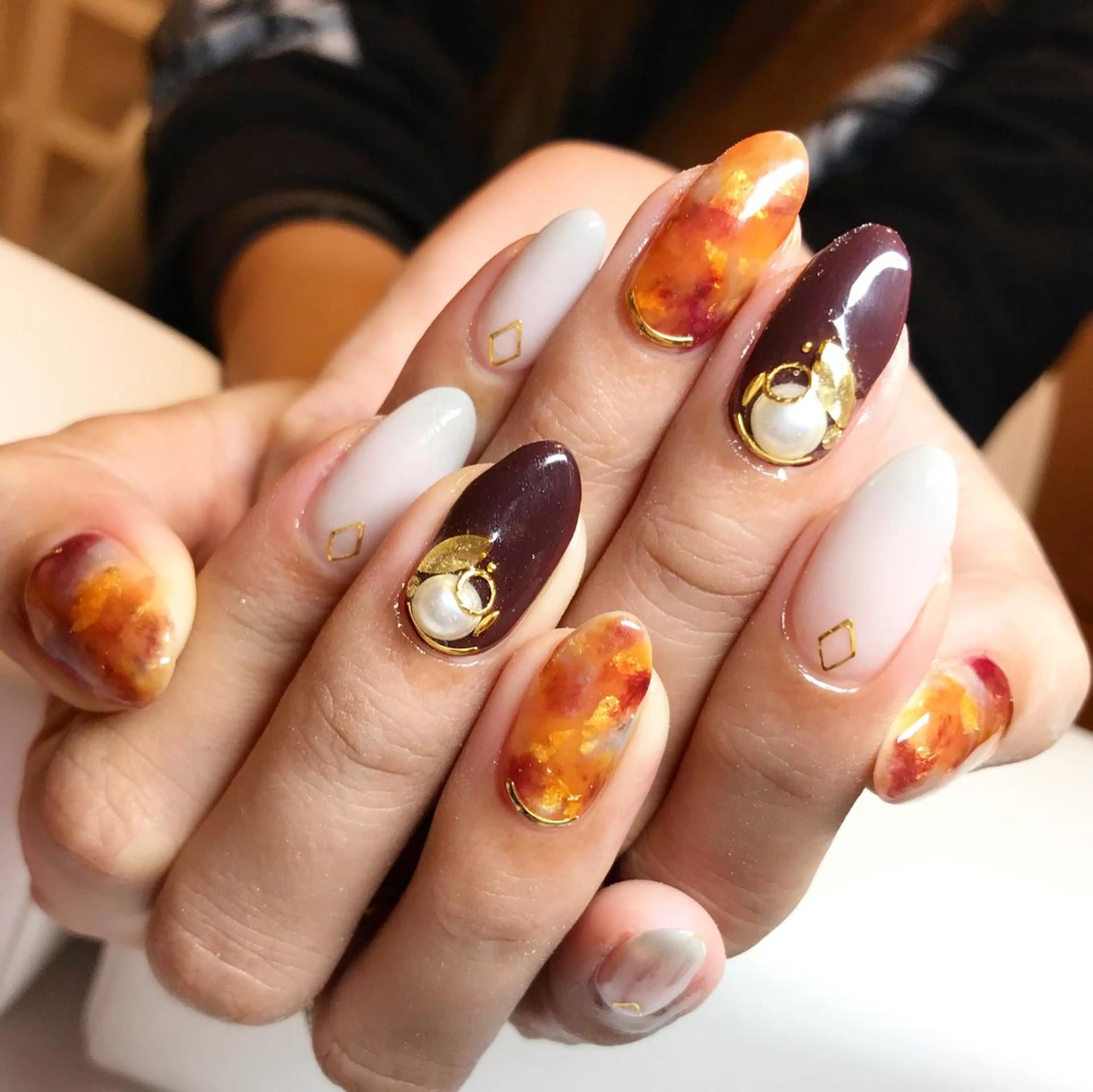 ネイル べっ甲ネイル maggienail所属・Maggie Nagisaのネイルデザイン