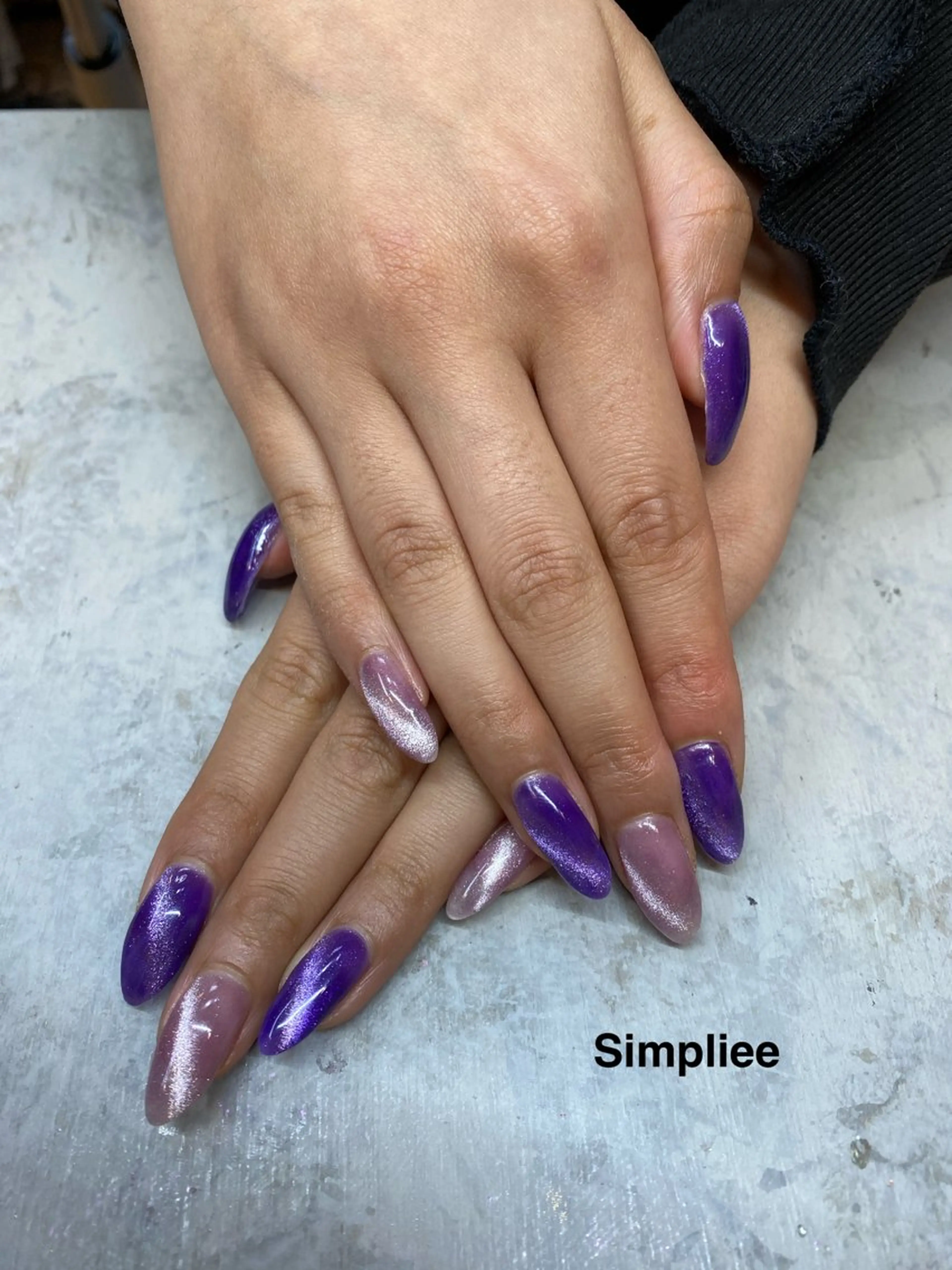 ネイル ワンカラーネイル シンプリーワン 渋谷店🪄MOENAのネイルデザイン