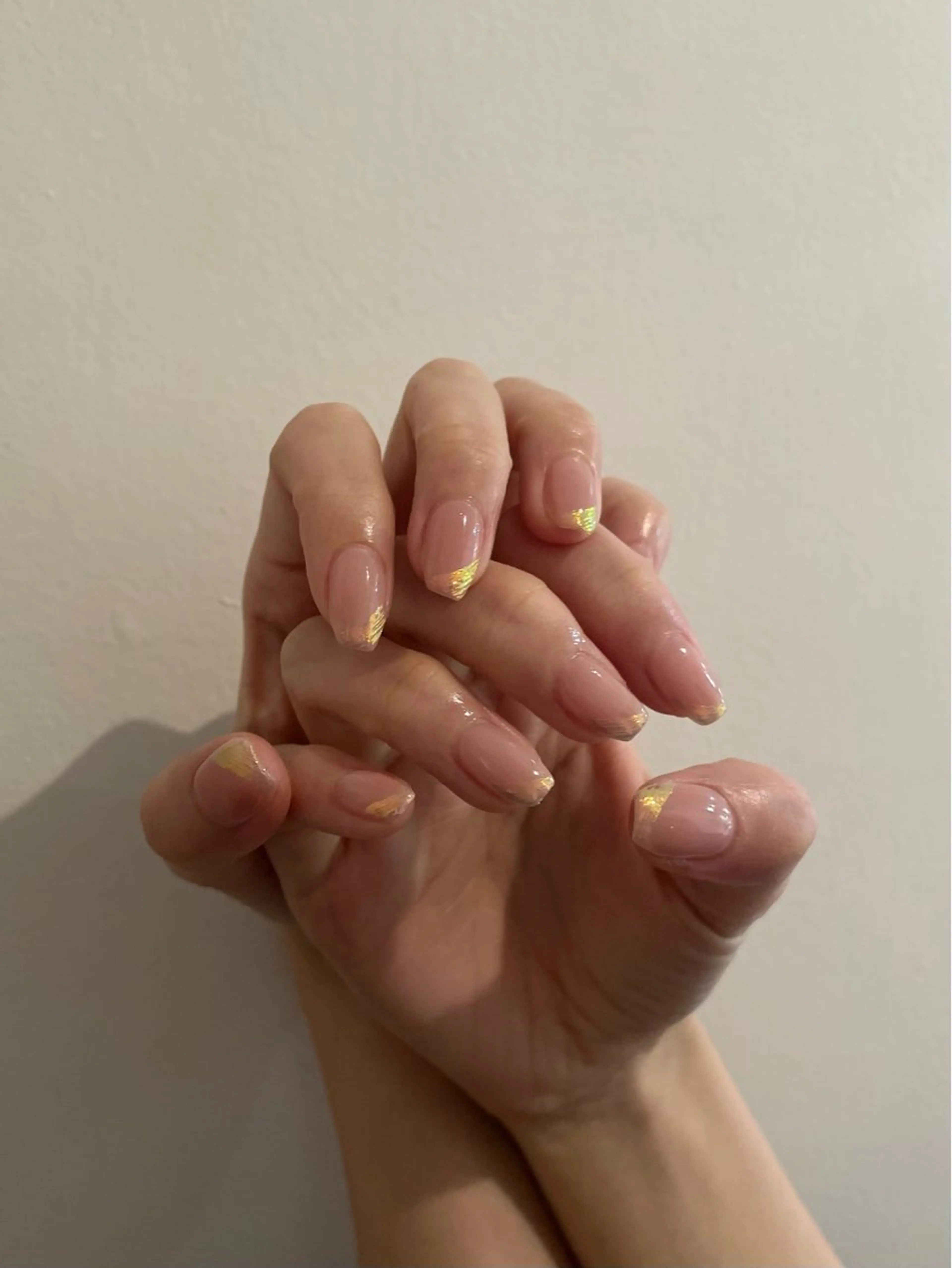 ネイル ハンドネイル anyora nail salon所属・大人ワンホン キラキラ／Ayanoのネイルデザイン