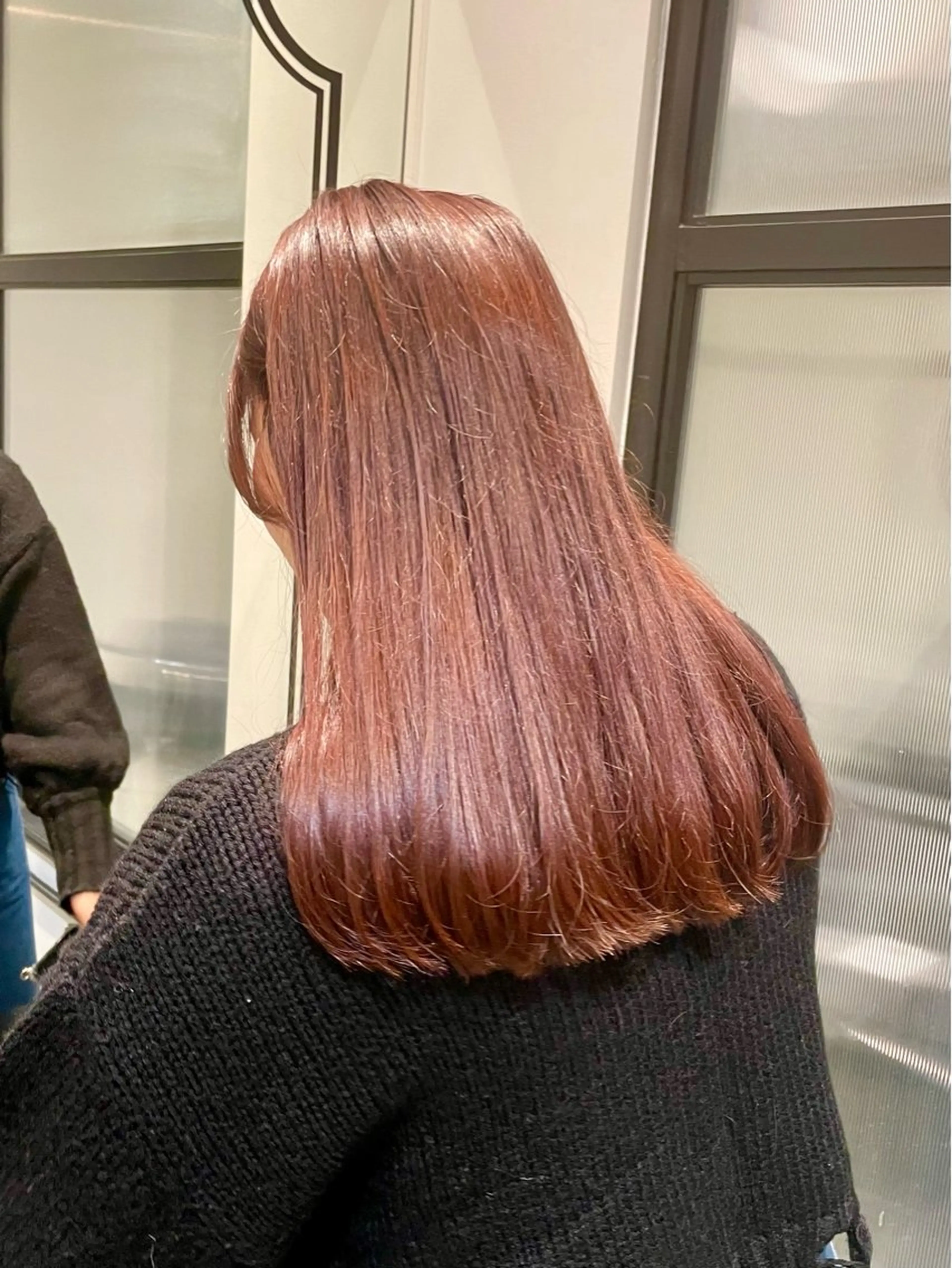 セミロング カラー ブリーチ ブリーチなしカラー レッドカラー feliz🤍 RINAのマツエク・マツパデザイン