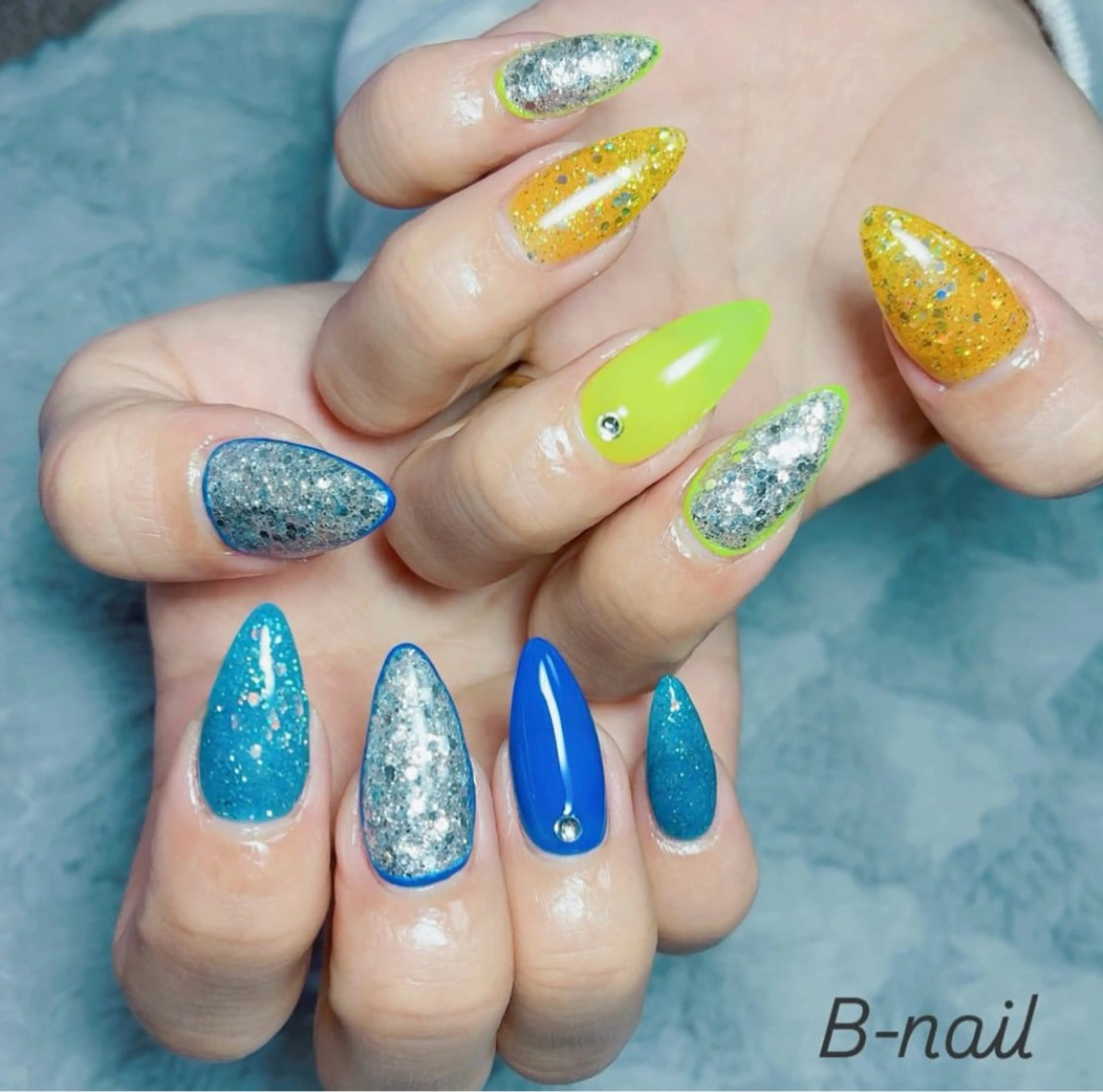 ネイル ハンドネイル B- nailのネイルデザイン