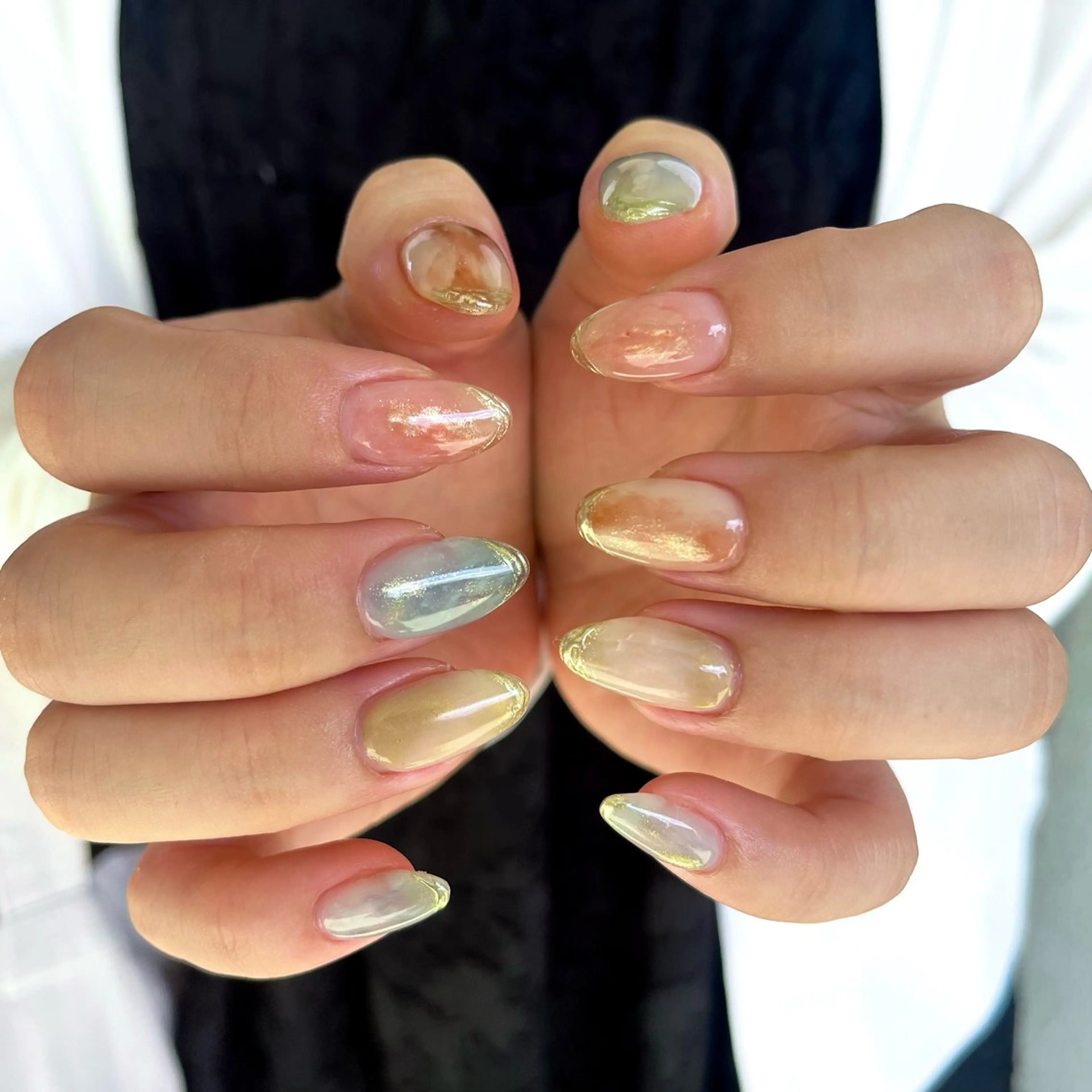 ネイル アートネイル 持ち込み ニュアンスネイル Belle  âme Mioのネイルデザイン