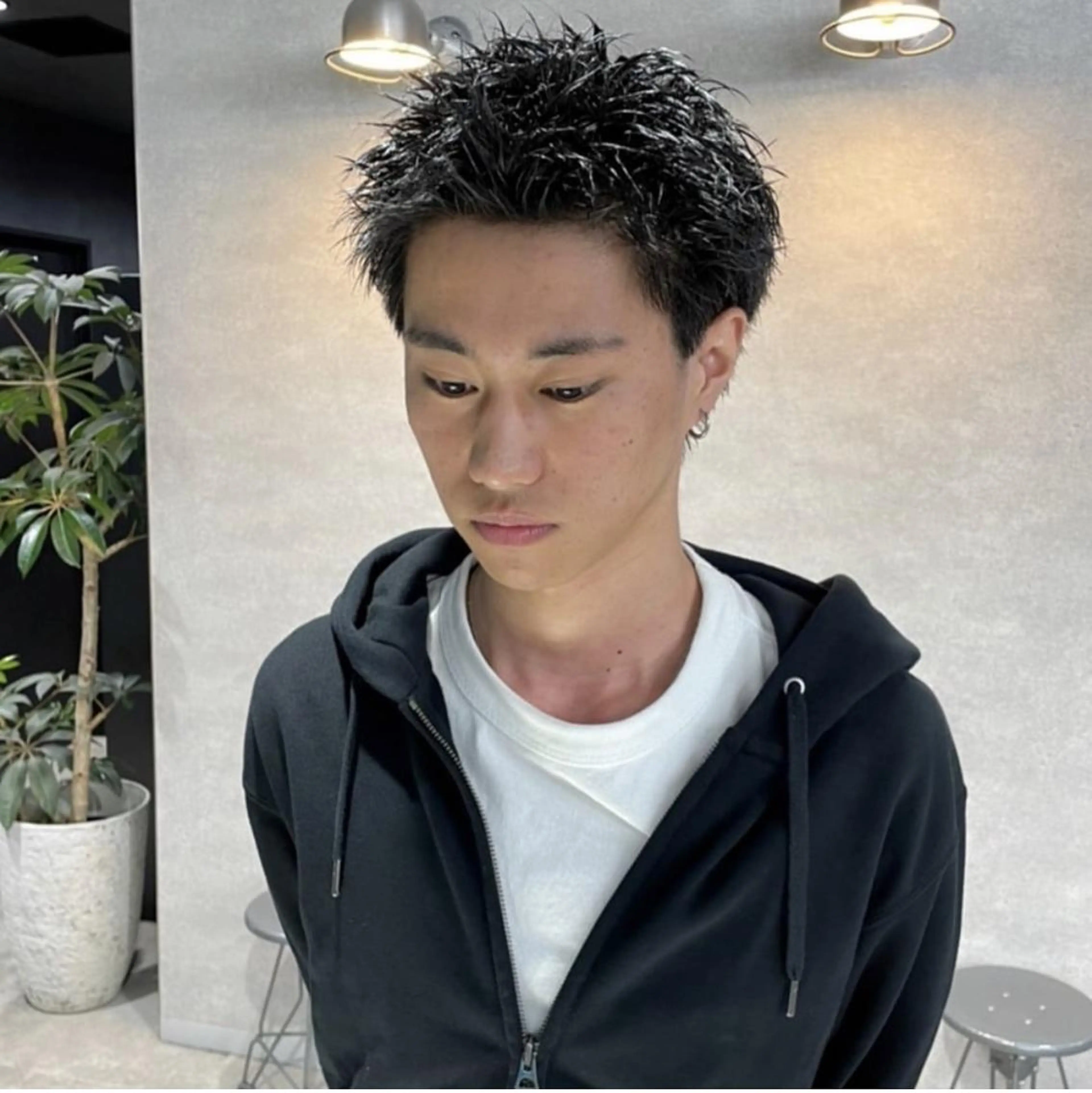 メンズ フェザーオーダー Ｎｏ．1美容師のヘアスタイル