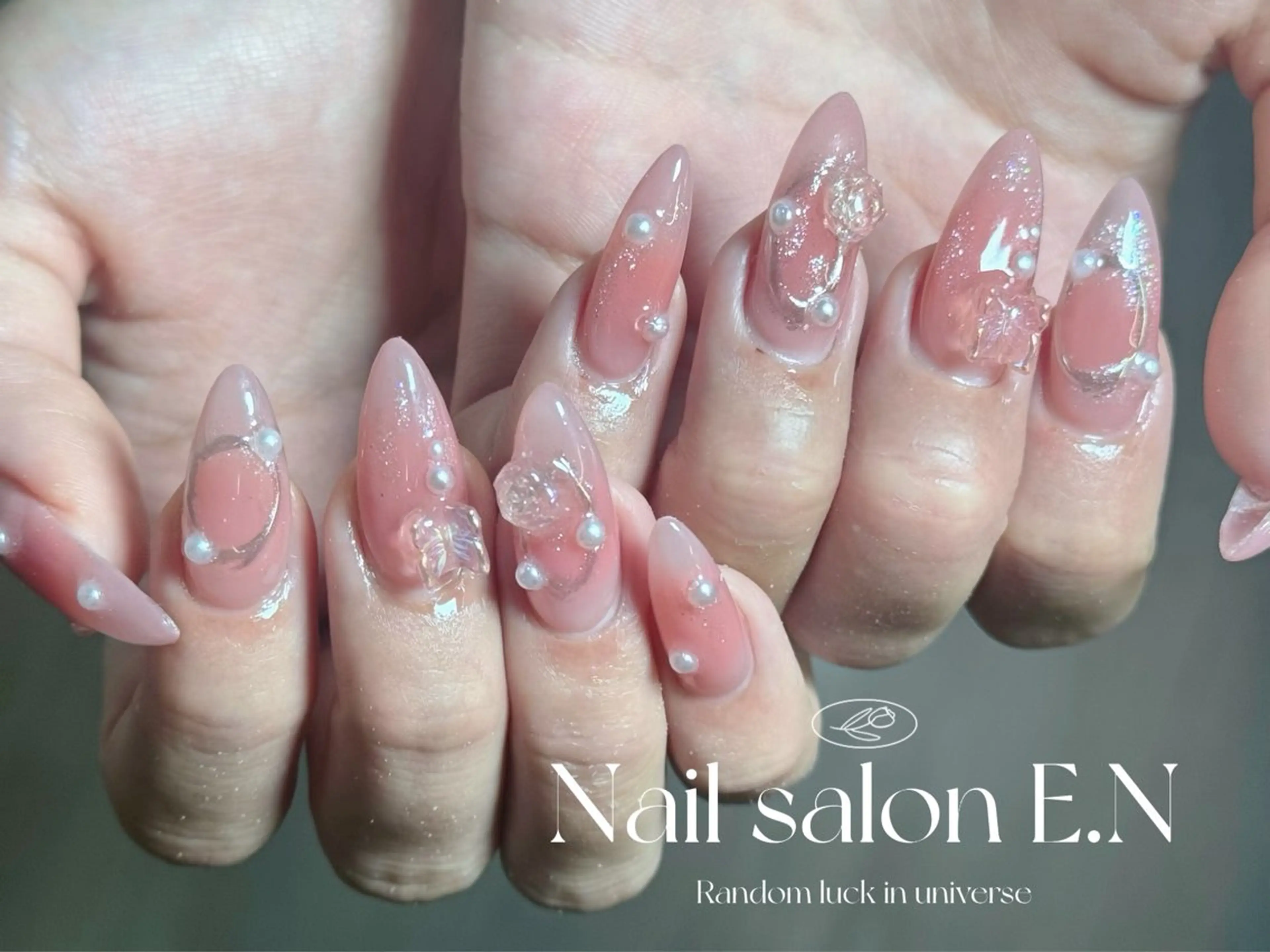 ネイル アートネイル オーロラネイル ブラウン クリアネイル フレンチネイル ハンドネイル E.N🦋 長さ出し/持ち込みのネイルデザイン