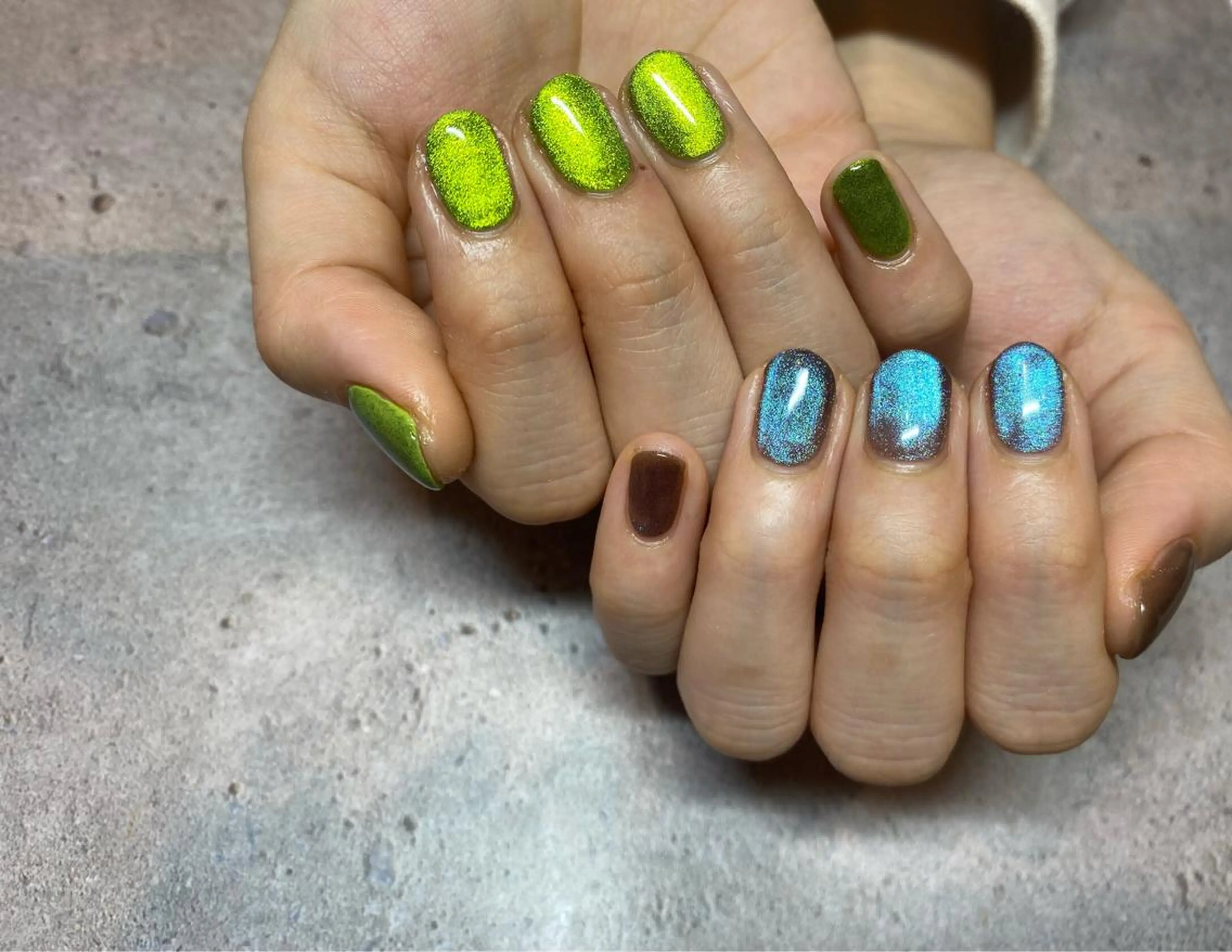 ショート カラー ネイル アートネイル フレンチネイル ジェルネイル マグネットネイル ニュアンスネイル ハンドネイル beauty salon ma'am所属・chihiro 小路ネイルのネイルデザイン