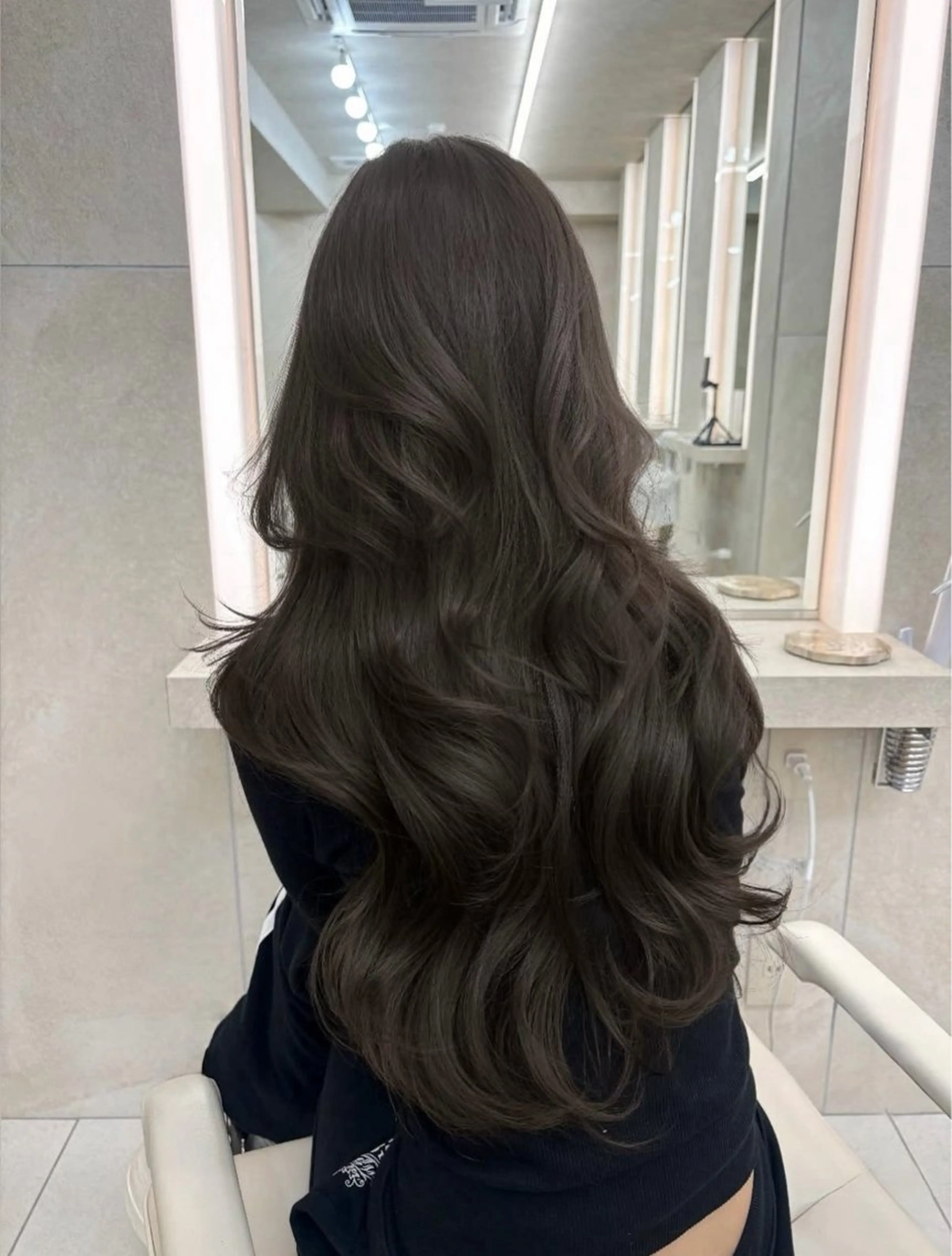 ロング カット ヘアカラー トリートメント 平井 真由のヘアスタイル