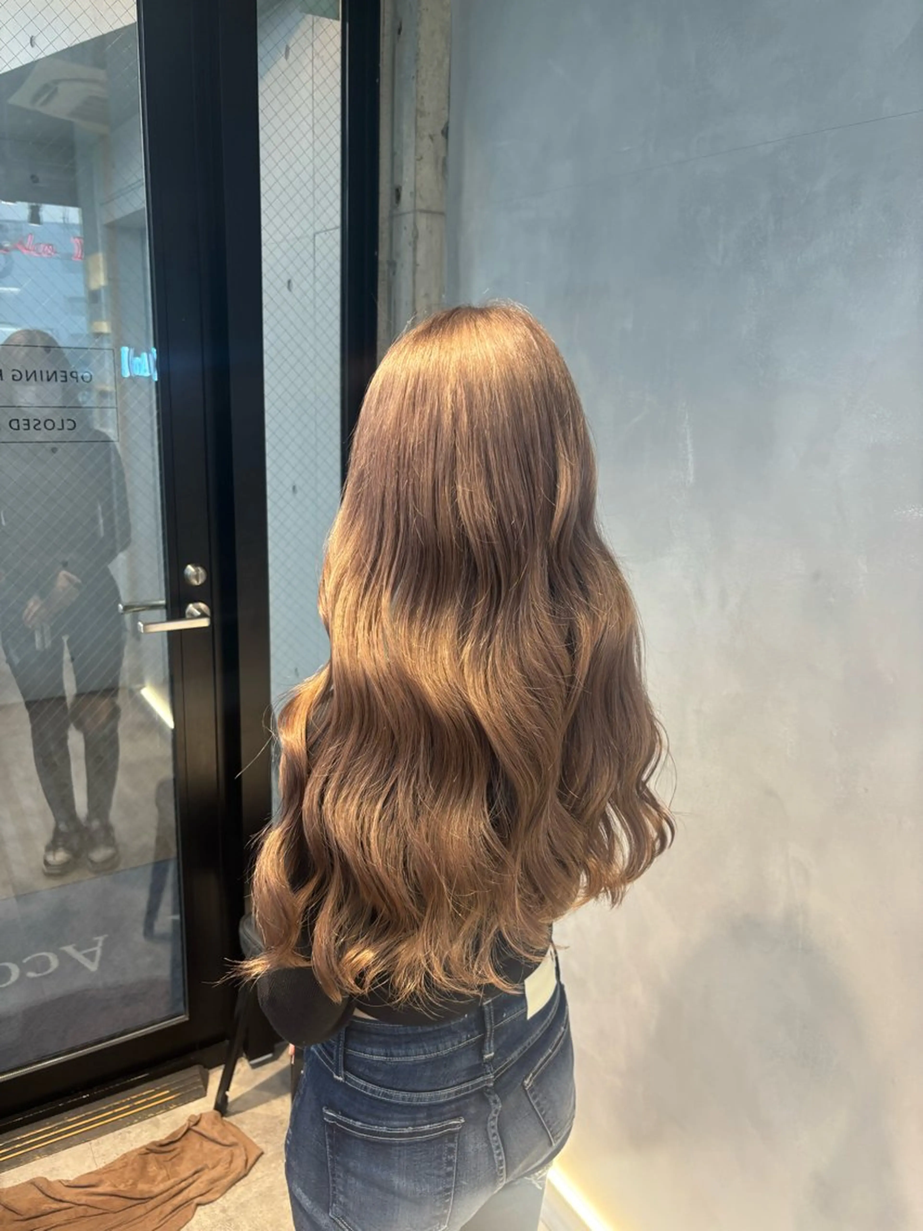 カラー ブリーチ カット ヘアカラー トリートメント 暖色/ハイトーン/ カラー/HBLのヘアスタイル