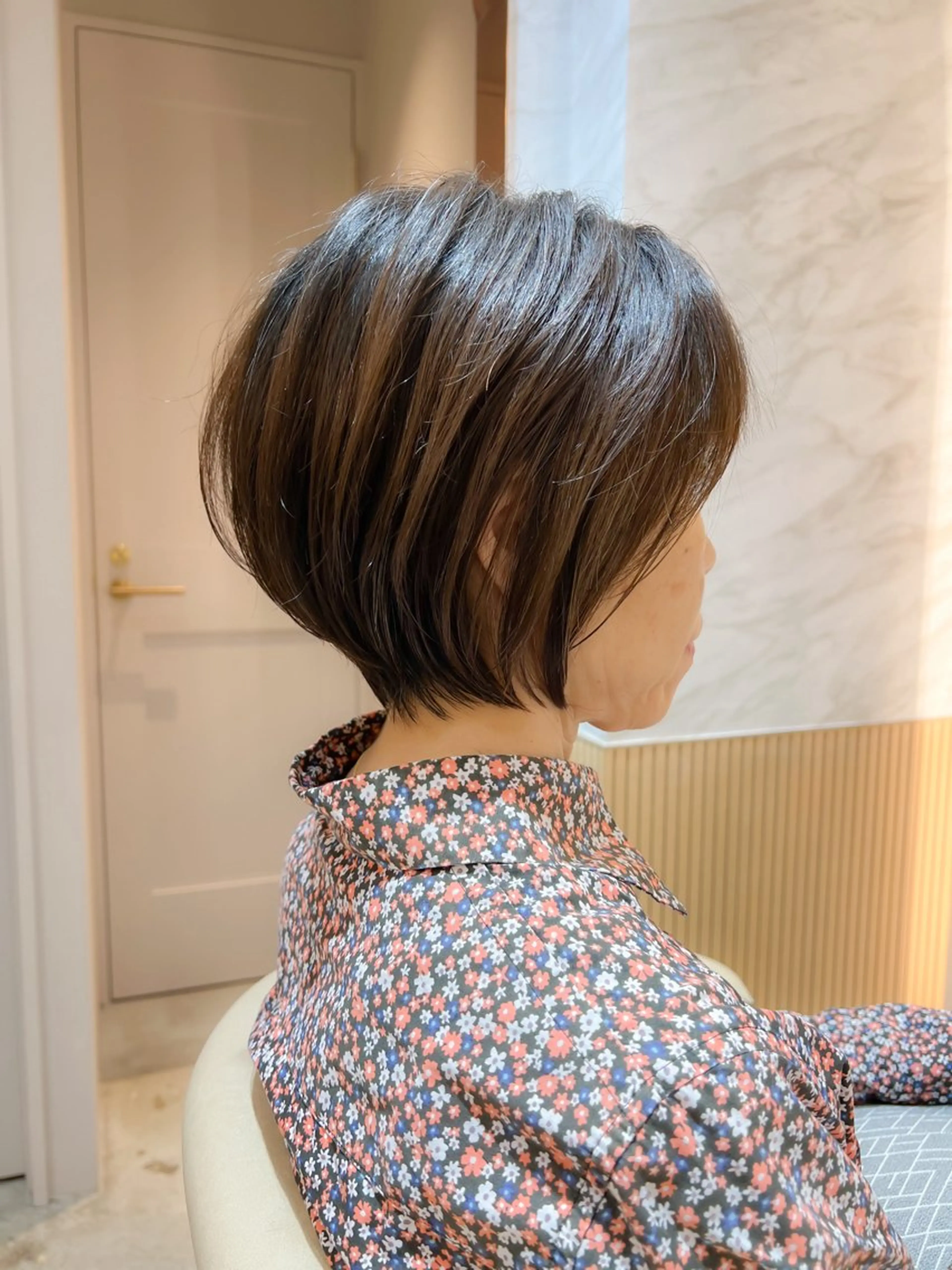 ショート カラー ボブ/巻ける縮毛矯正 /韓国レイヤーはなのヘアスタイル