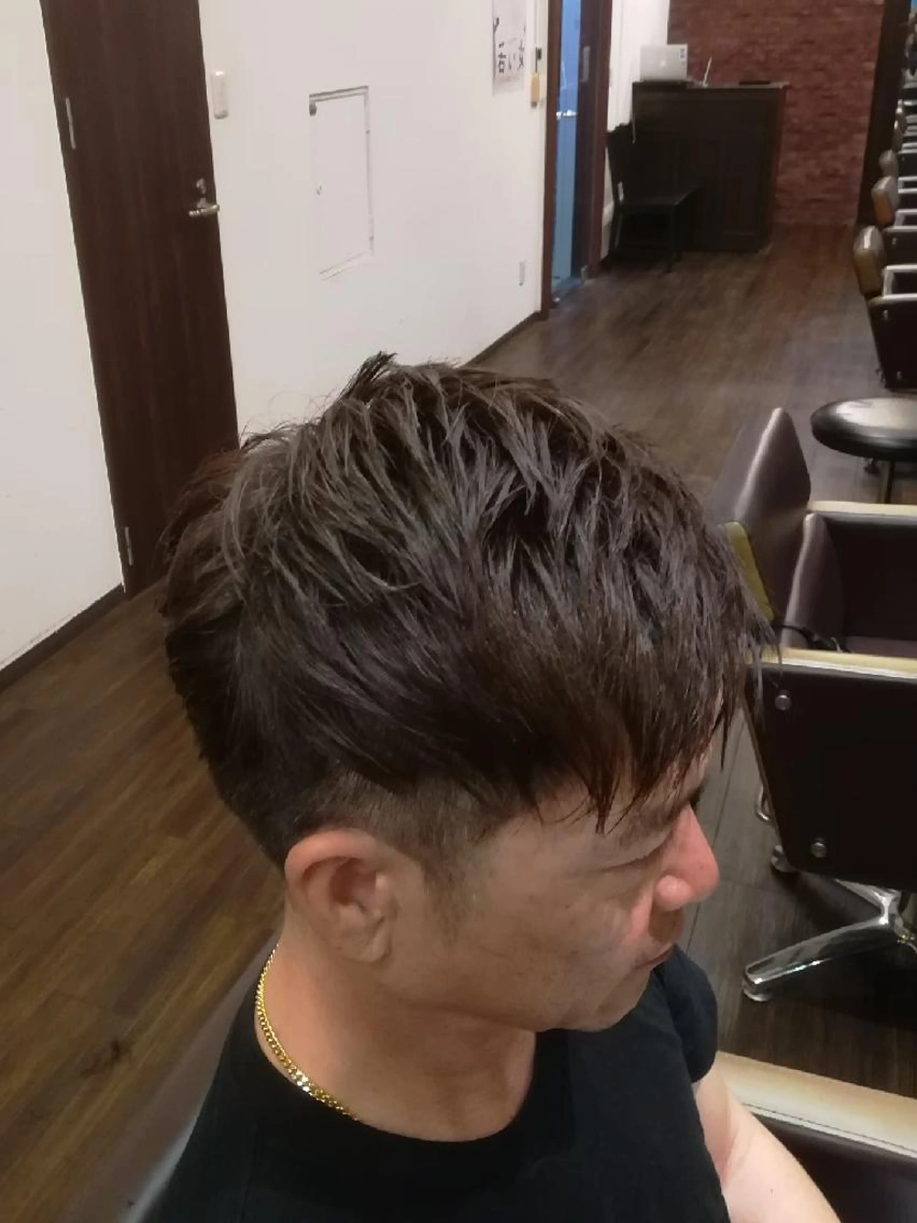 メンズカットの写真