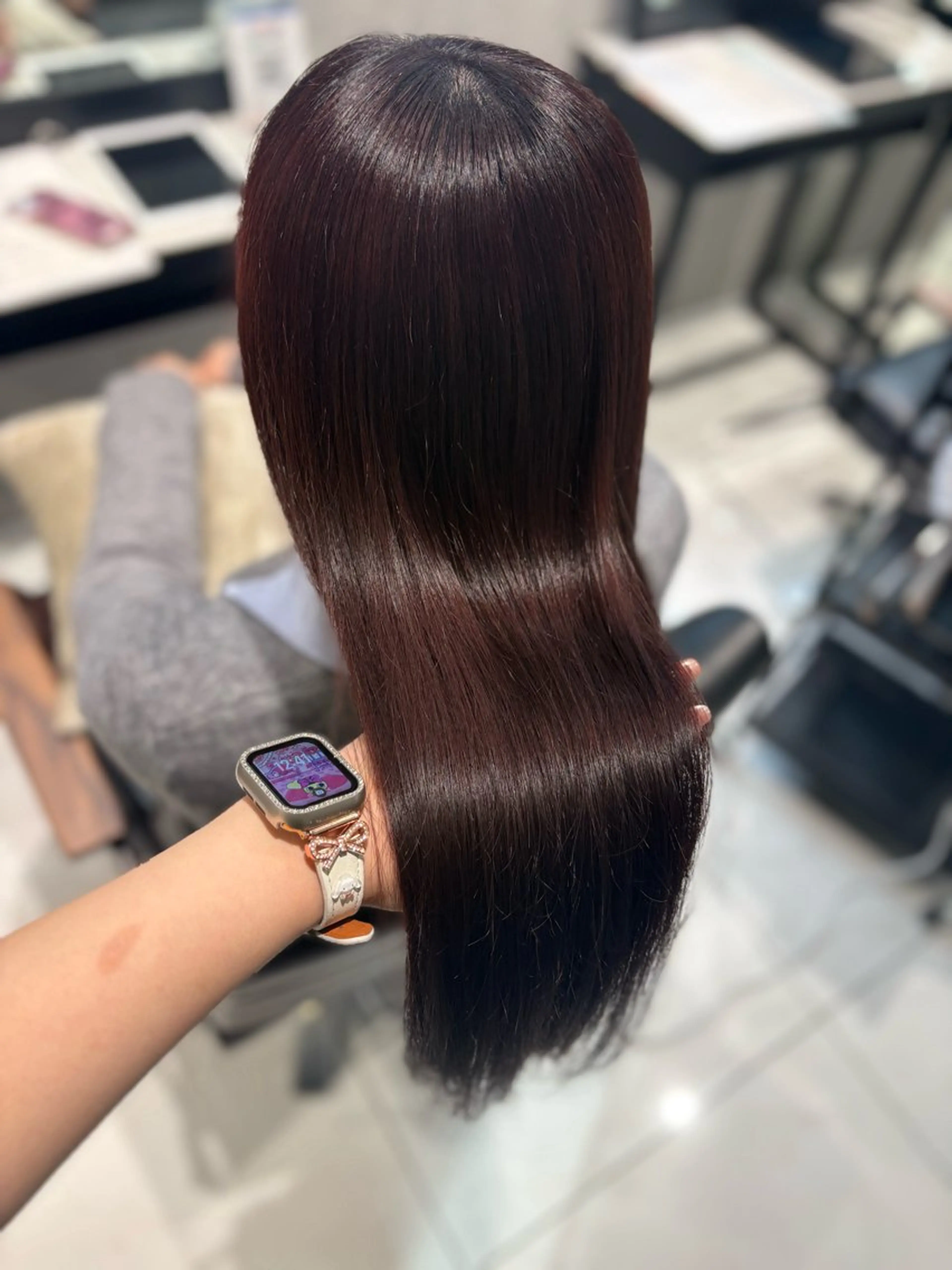 ロング カラー ヘアカラー トリートメント ﾊﾙｶ🌟グレージュ /オリーブﾌﾞﾗｳﾝのマツエク・マツパデザイン