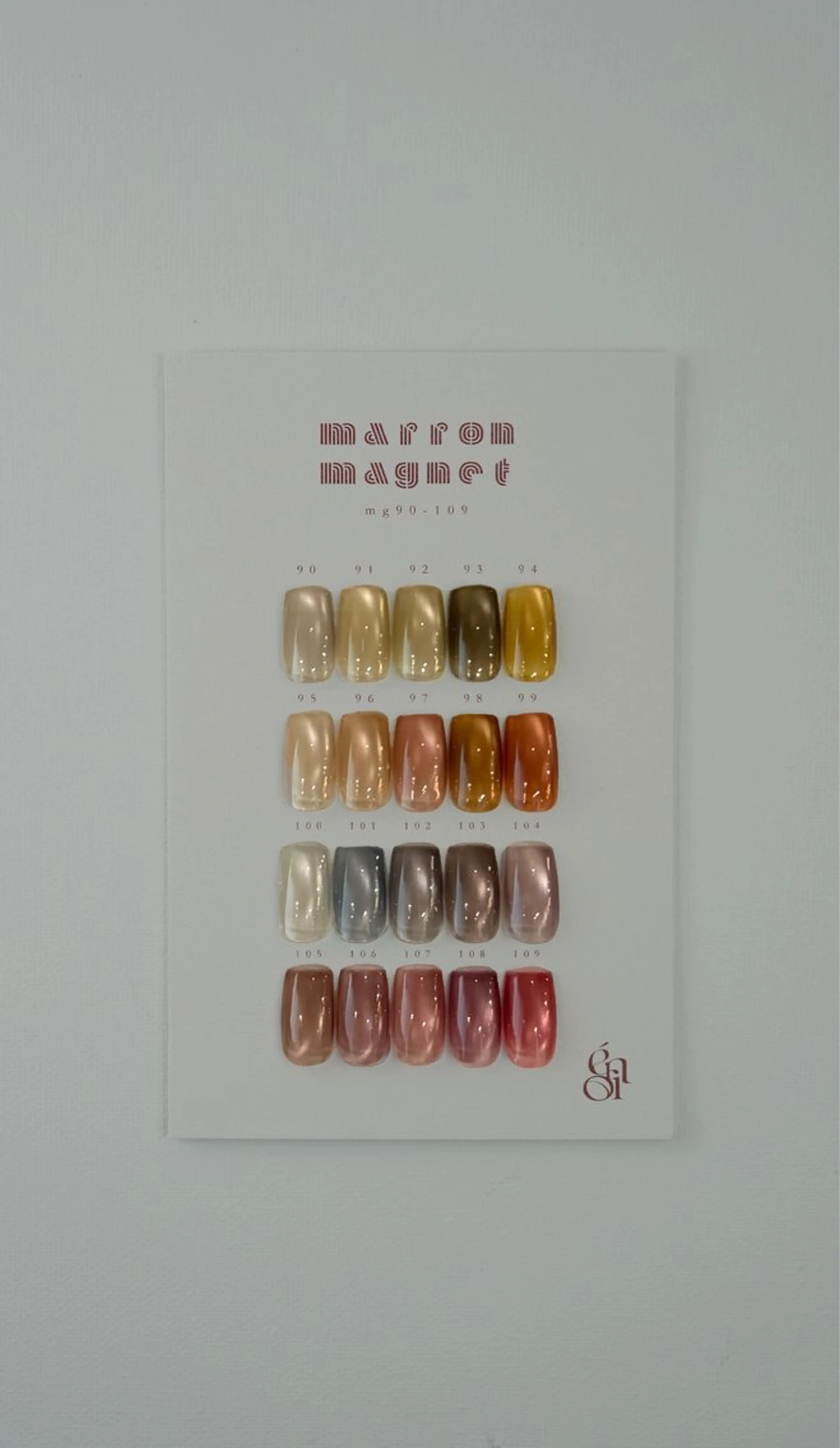 ネイル マグネットネイル urun eriのネイルデザイン