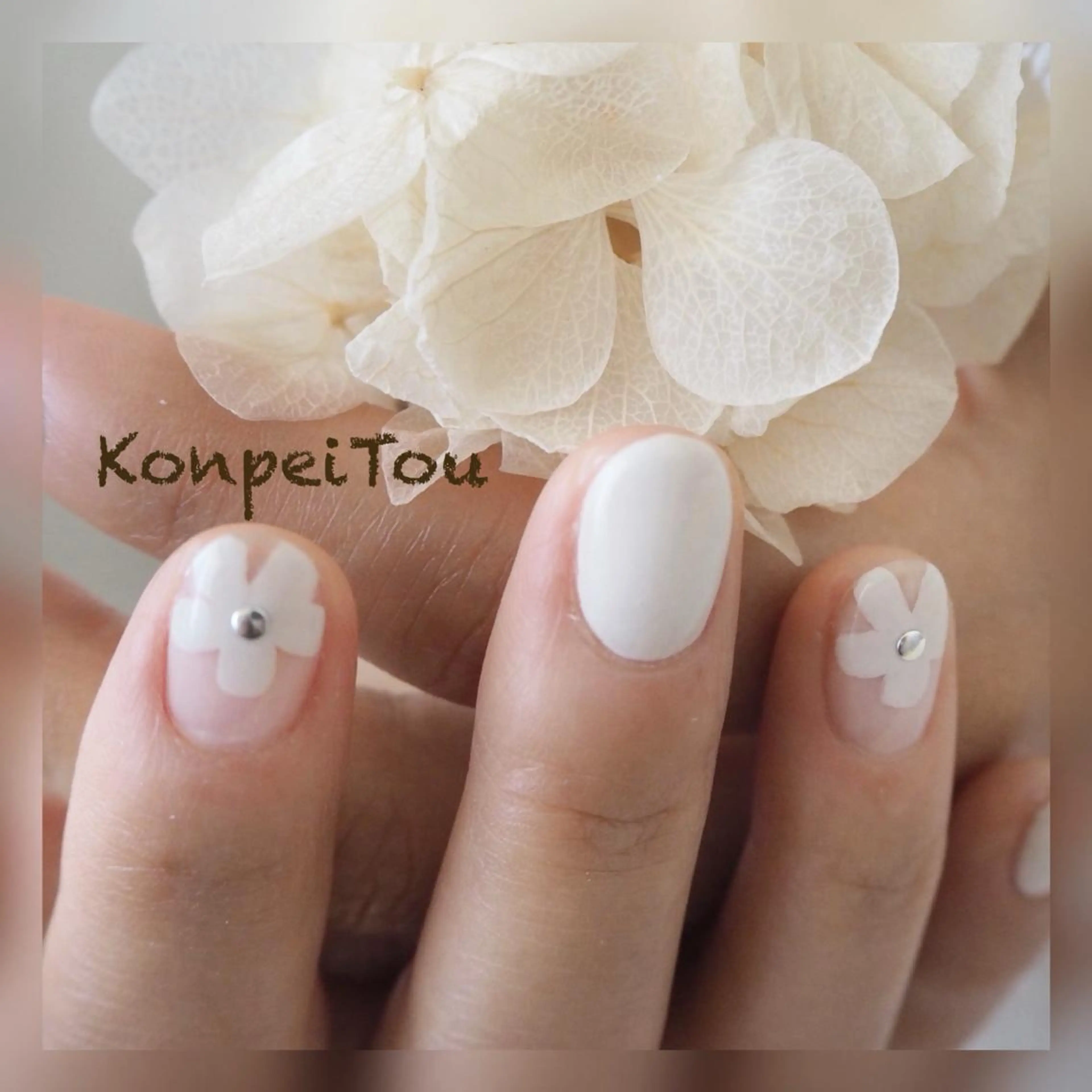 ネイル フレンチネイル ジェルネイル ブライダルネイル ホワイト ハンドネイル おうちのネイルサロン　konpeiTou〜こんぺいとう〜所属・おうちのネイルサロン KonpeiTouのネイルデザイン